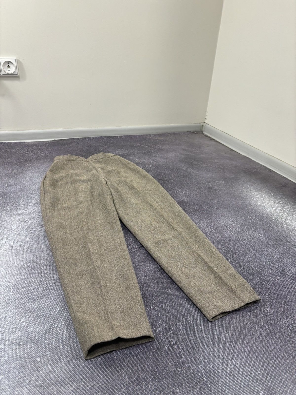 Kenzo Vintage Kenzo Women’s Luxury Tapered Wool Pants Trousers Size 26" / US 2 / IT 38 - 4 Thumbnail