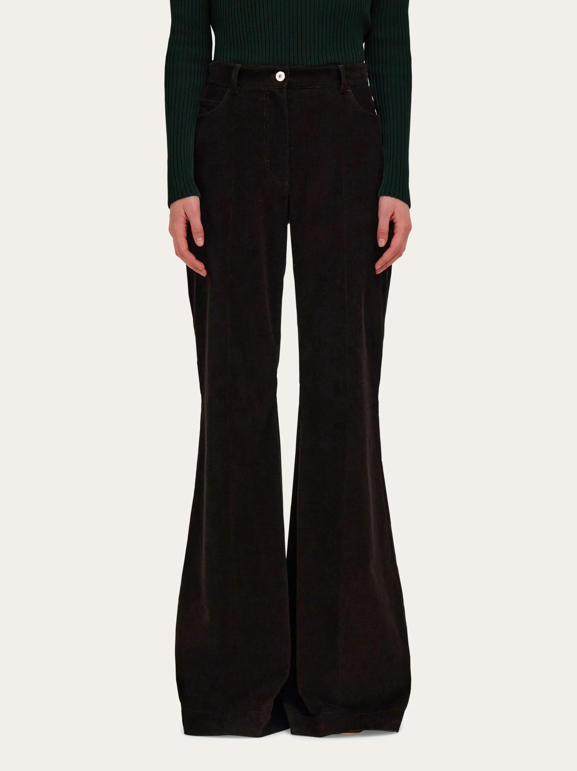 Salvatore Ferragamo o1s1rm0426 Flared Cord Pant in Brown Coffee Size 25" / US 0 / IT 36 - 2 Thumbnail