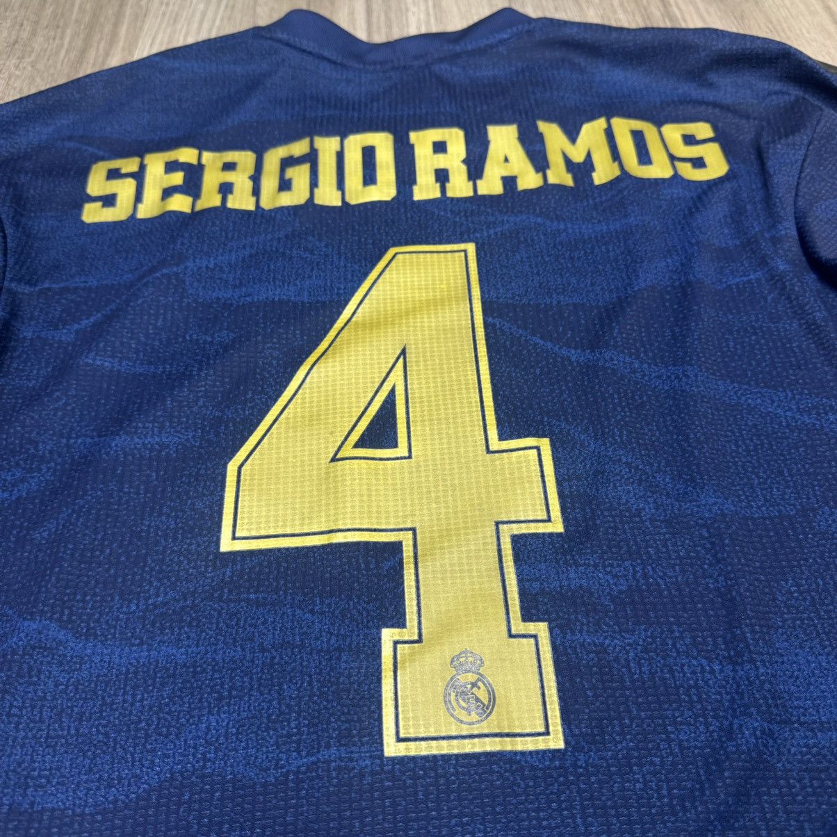 Adidas Real Madrid 19/20 L/S player issue away shirt 4 Sergio Ramos Size US M / EU 48-50 / 2 - 7 Thumbnail