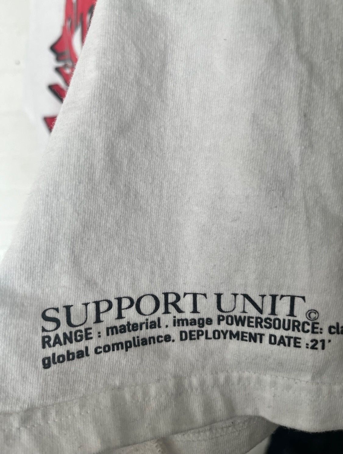 Supreme Supreme Support Unit in White Size US L / EU 52-54 / 3 - 4 Thumbnail