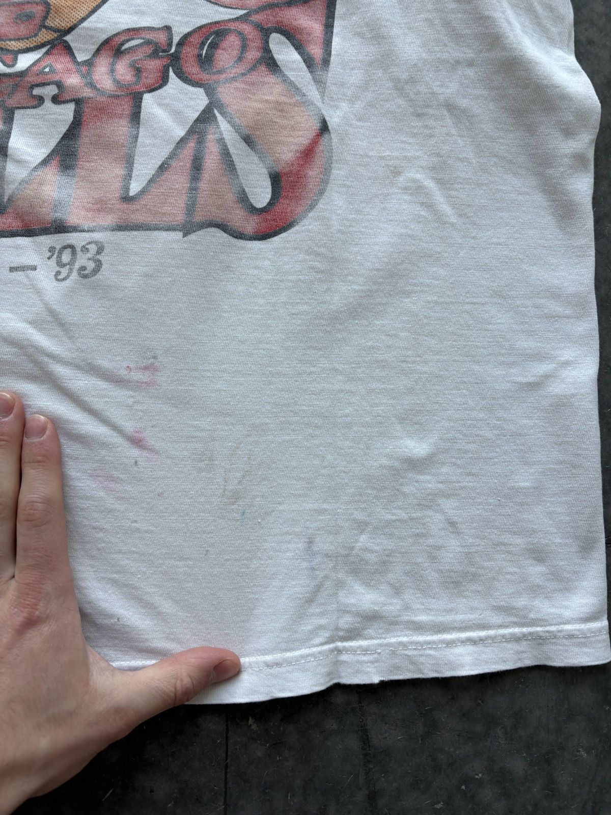Vintage Vintage 90s Chicago Bulls Rap Tee 3 Peat Thrashed Boxy Fit Size US L / EU 52-54 / 3 - 17 Thumbnail