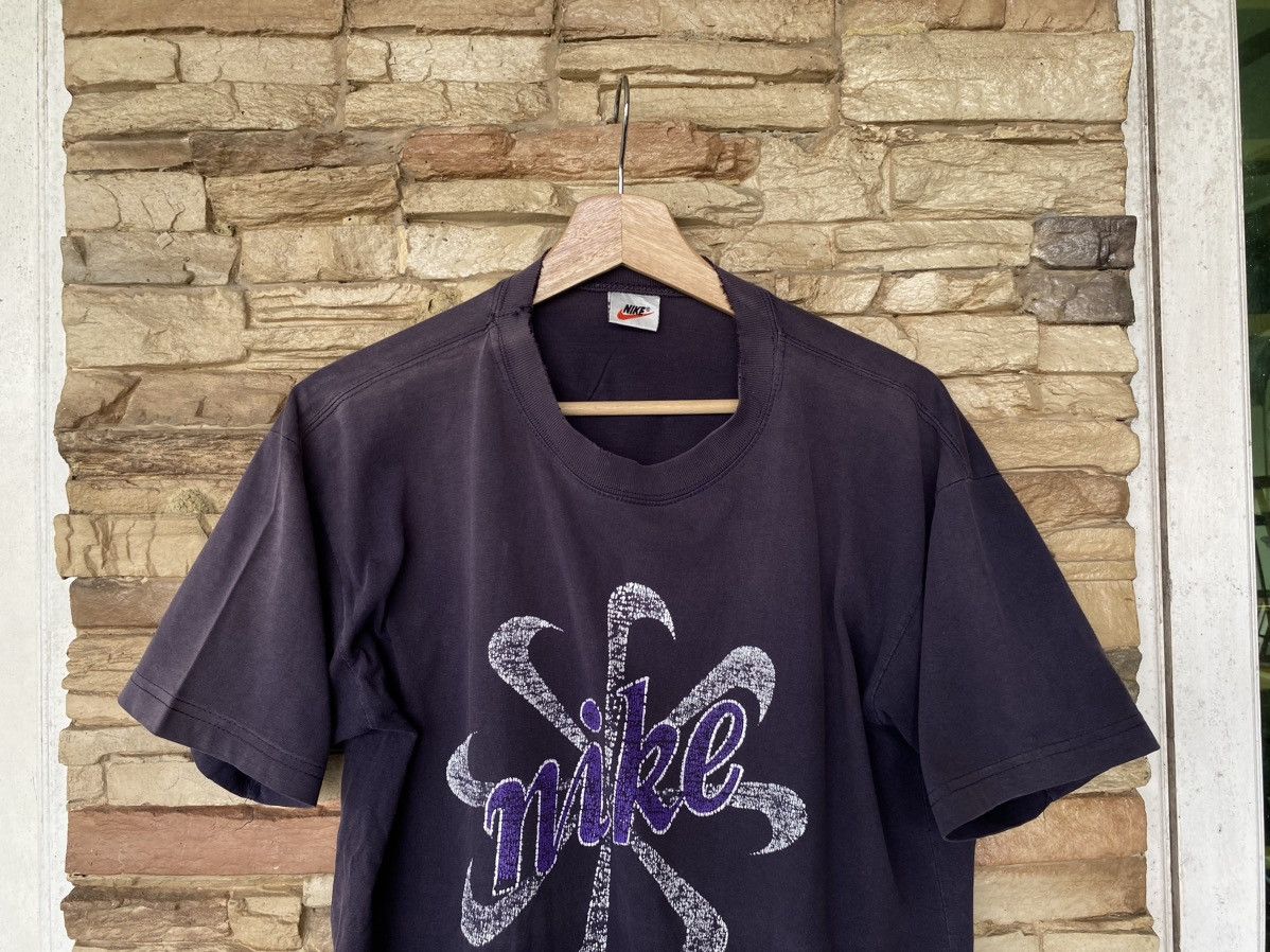 Vintage Rare Vintage 90s Nike Pinwheel Tees Distressed Size US L / EU 52-54 / 3 - 9 Thumbnail