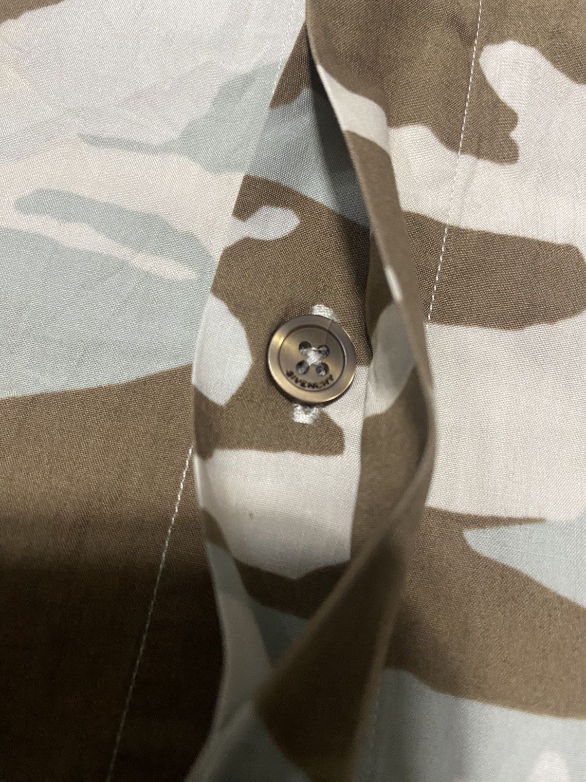 Givenchy GIVENCHY CAMOUFLAGE LONGSHIRTS Size US M / EU 48-50 / 2 - 5 Thumbnail