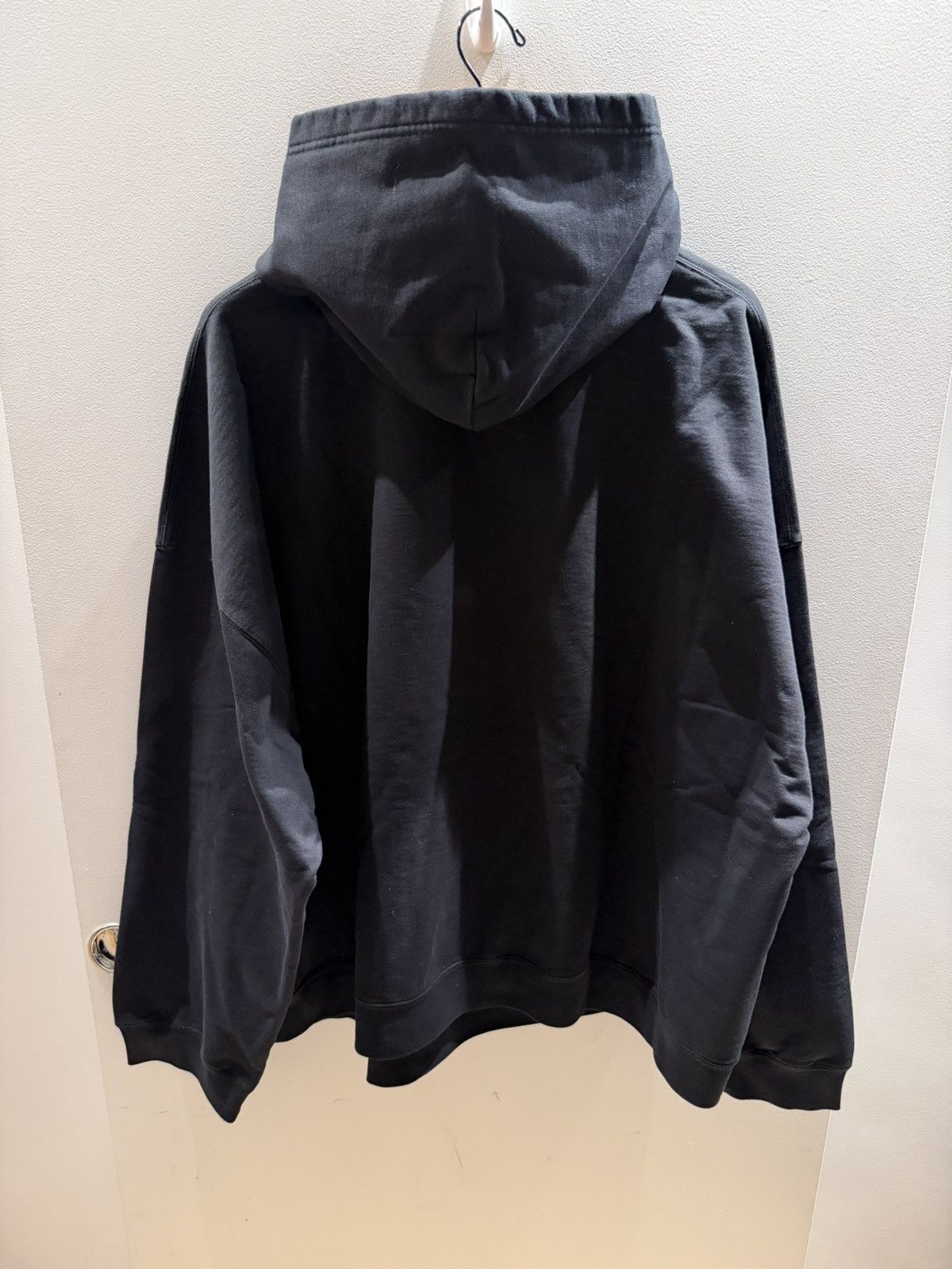 Balenciaga Balenciaga Embroidered New York Hoodie Black size 5 Size US M / EU 48-50 / 2 - 3 Thumbnail