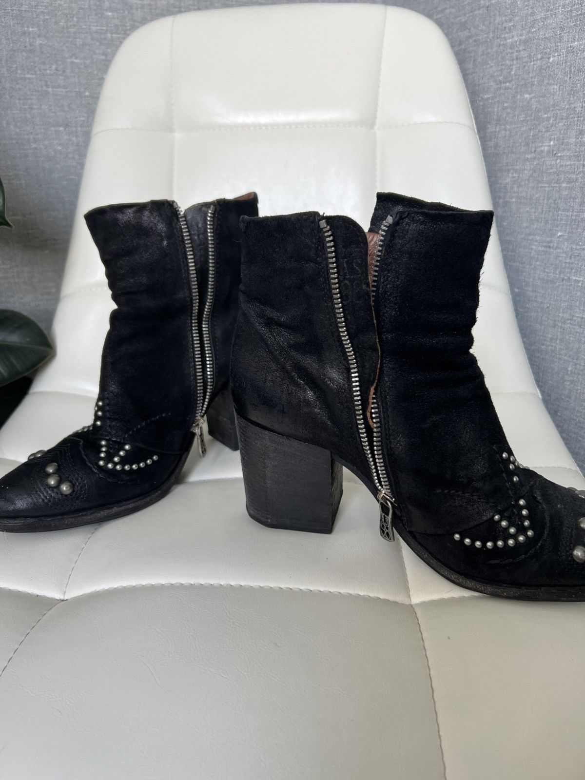 A.S.98 A.S.98 Western Style Studded Suede Leather Ankle Boots Sz 39 Size US 9 / IT 39 - 17 Thumbnail