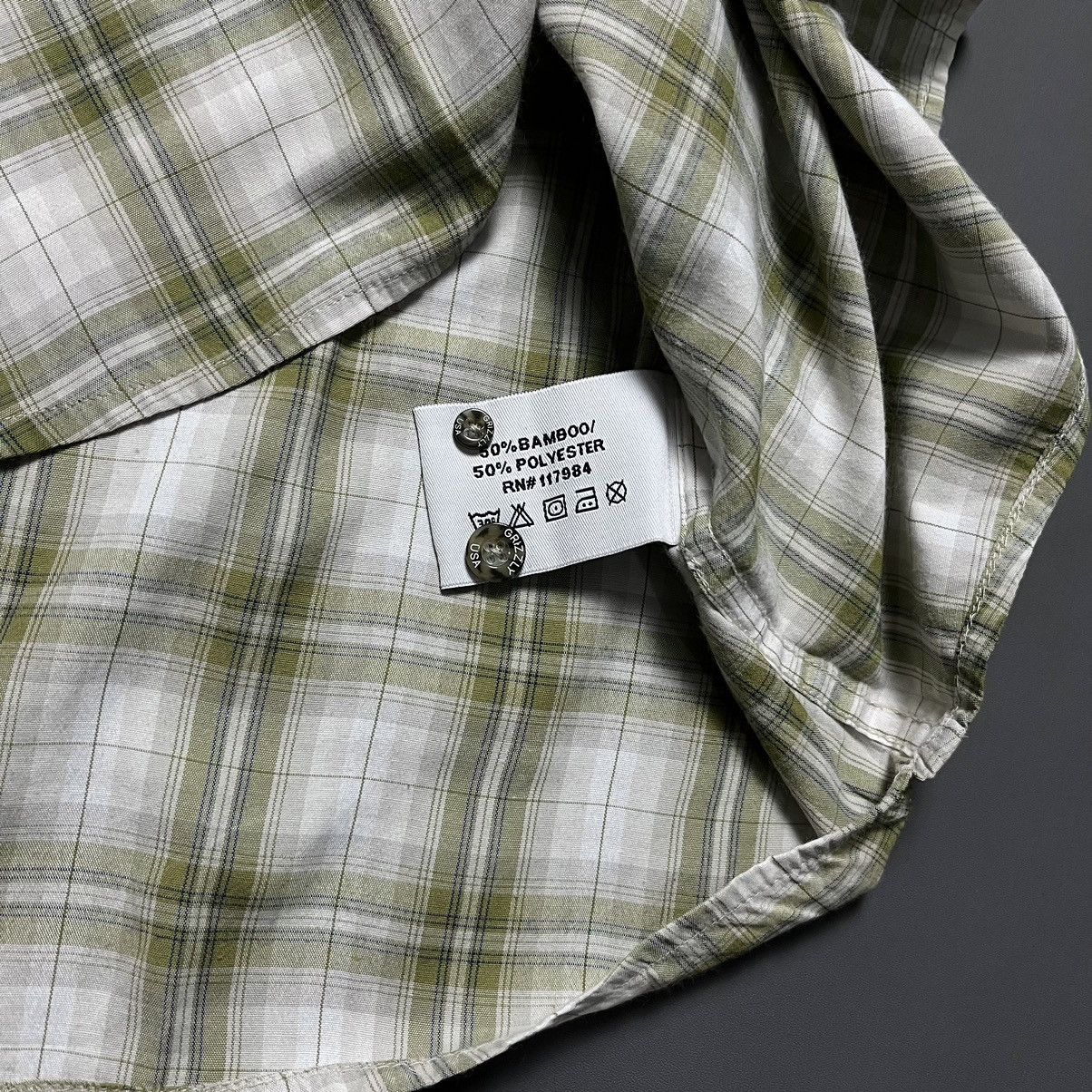 Dakota Grizzly × Vintage Dakota Grizzly Y2K Style Button Up Shirt Size US L / EU 52-54 / 3 - 6 Thumbnail