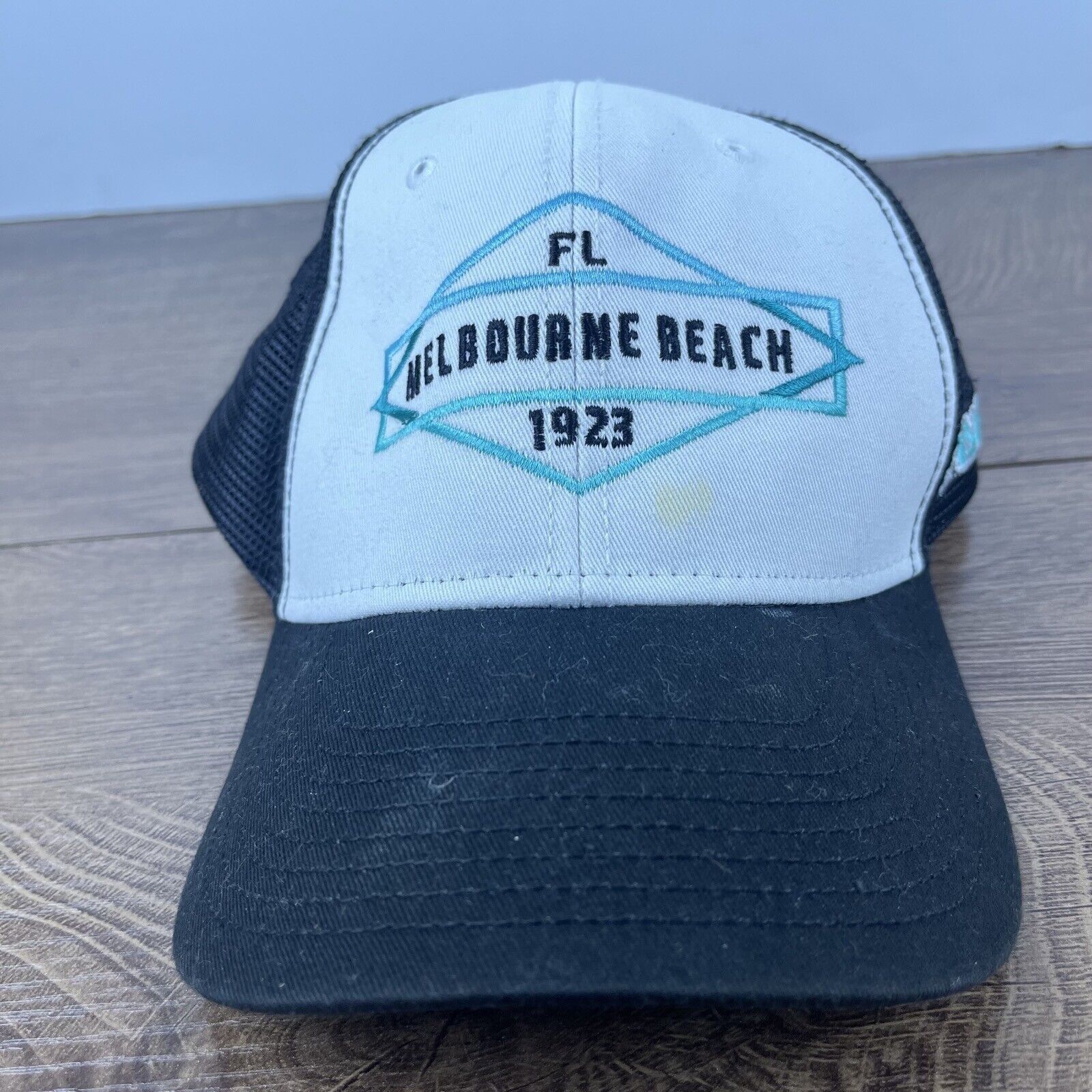 Other Melbourne Beach Florida Hat 1923 White Snapback Adjustable W Size ONE SIZE - 1 Thumbnail