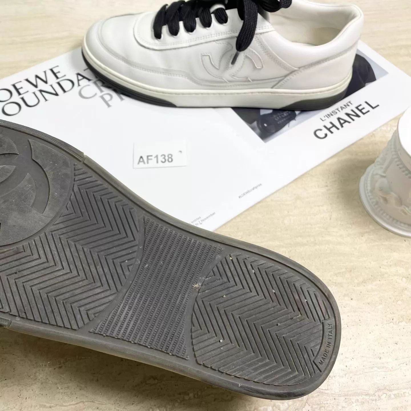 Chanel Chanel 24P White Leather Panda Sneakers 40 Size US 7 / EU 40 - 5 Thumbnail