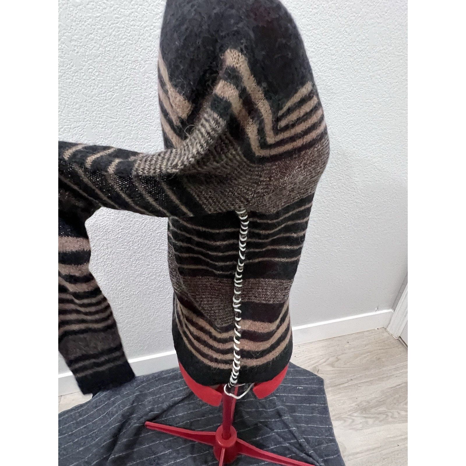 Acne Studios Acne StudiosBlack and Brown Striped ScoopNeck Crewneck Size M / US 6-8 / IT 42-44 - 6 Thumbnail