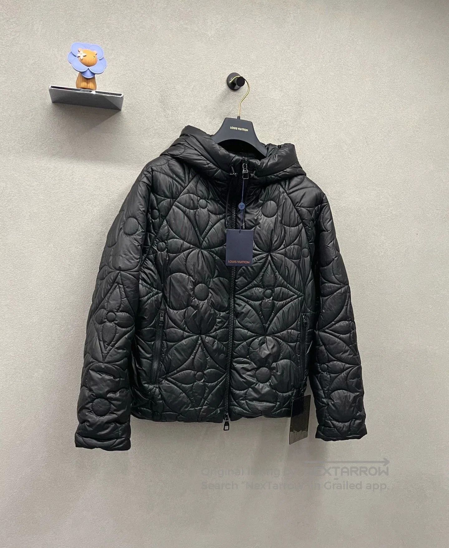 Louis Vuitton lightweight black quilted jacket size 48. Size US M / EU 48-50 / 2 - 3 Thumbnail