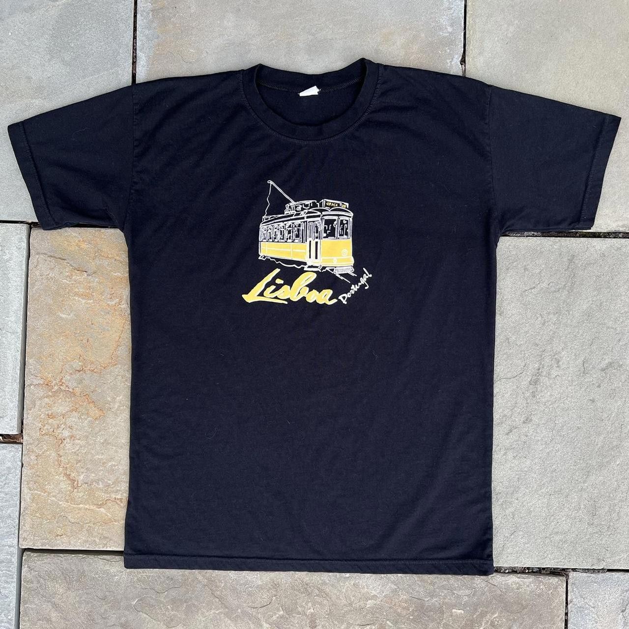 Vintage Neo-Vintage Y2K Lisbon Portugal Trolley Tram Graphic T-shirt Size US M / EU 48-50 / 2 - 1 Thumbnail