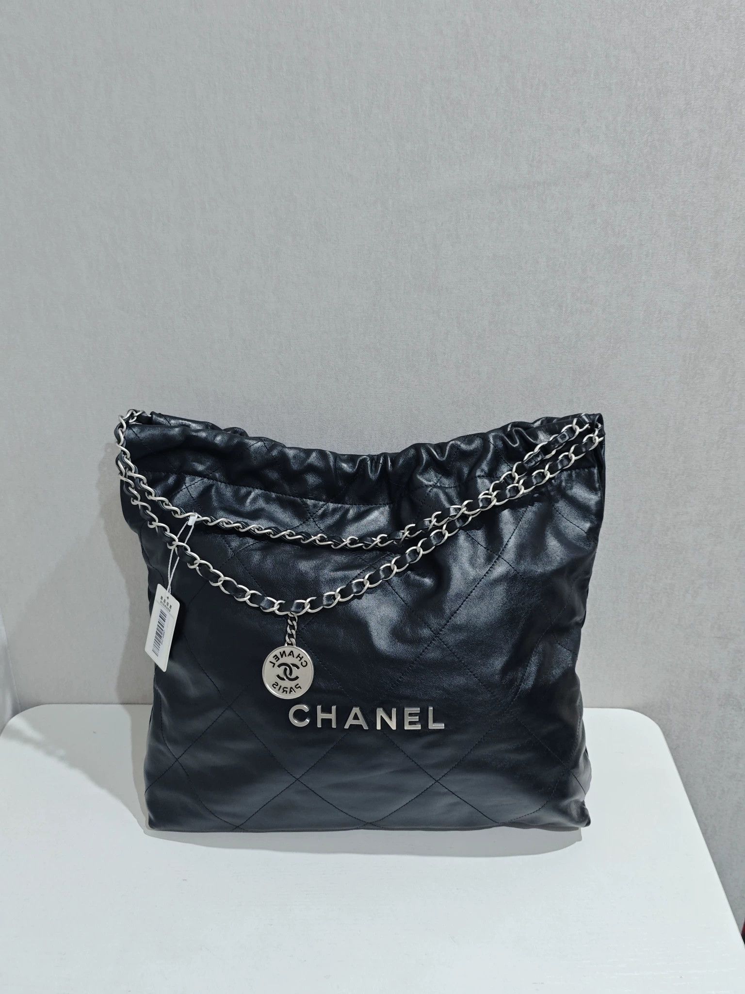 Chanel Pre-loved Bag Very good condition Size ONE SIZE - 1 Thumbnail