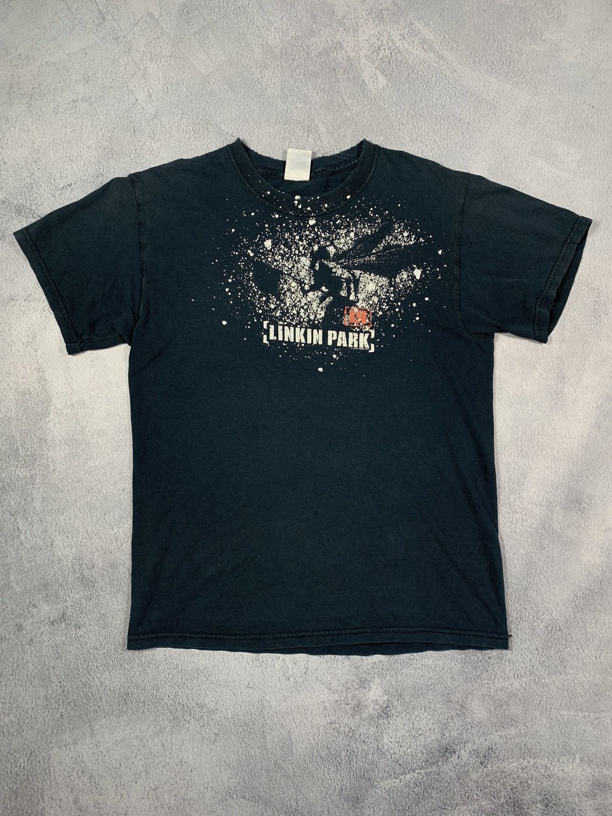 Band Tees × Vintage Vintage Y2K Linkin Park trashed band tee Big Logo size L Size US M / EU 48-50 / 2 - 1 Thumbnail