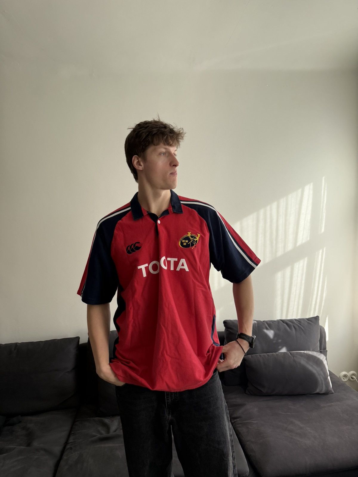 Canterbury of New Zealand Munster Rugby home jersey from the 2004/05 season Size US XXL / EU 58 / 5 - 1 Thumbnail