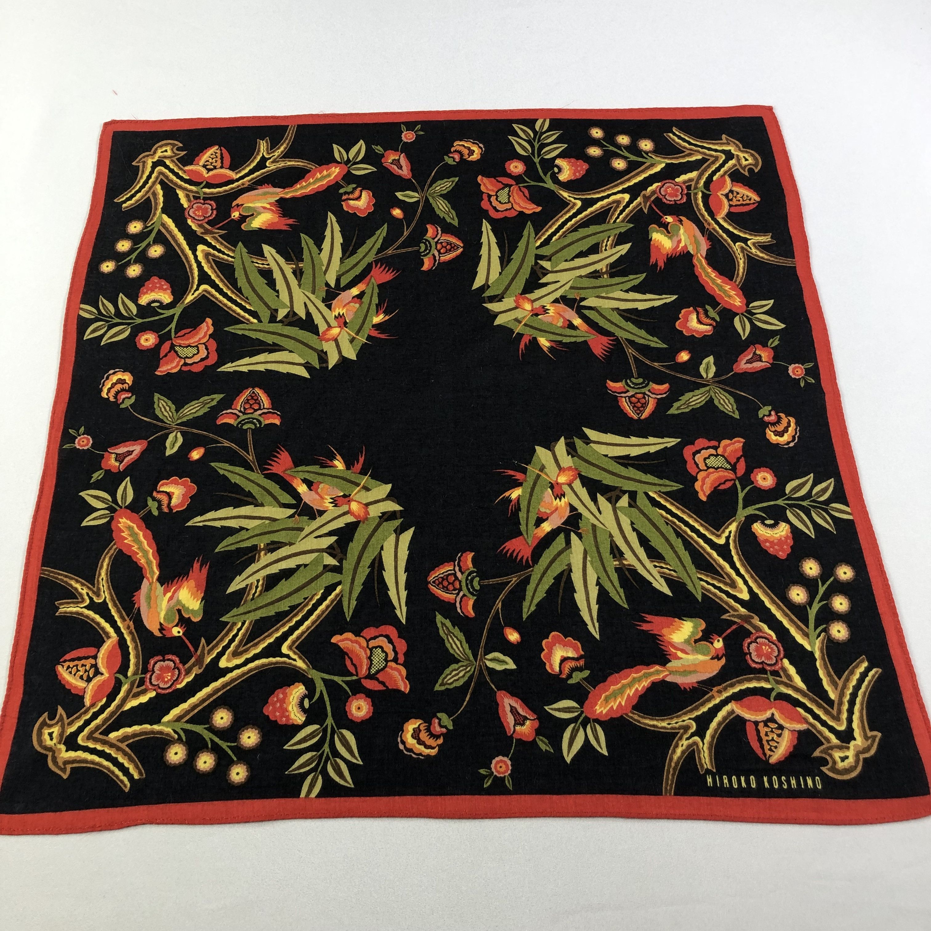Hiroko Koshino Homme Hiroko Koshino Handkerchief Neckerchief Bandana H1765 Size ONE SIZE - 1 Thumbnail