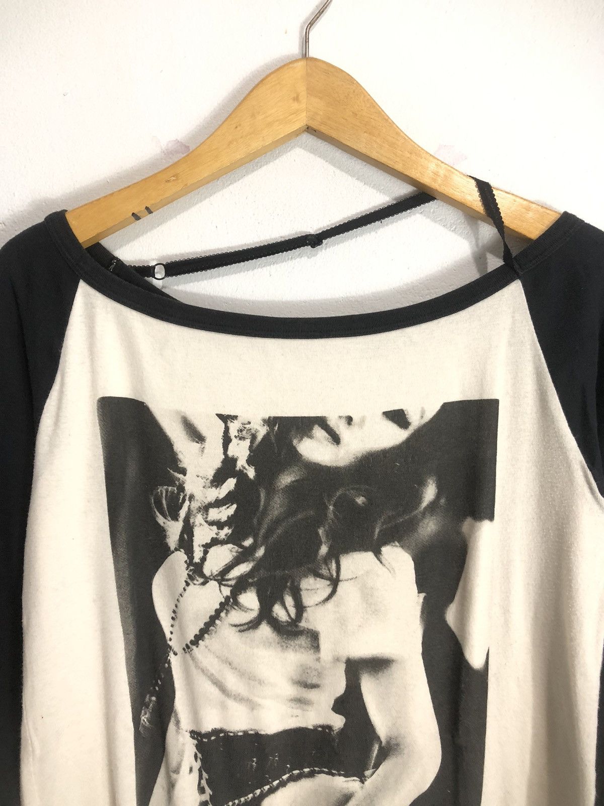 Beauty Beast Poem Gothic I Had A Session With A Guitar Player LongSleeve Size US M / EU 48-50 / 2 - 5 Thumbnail