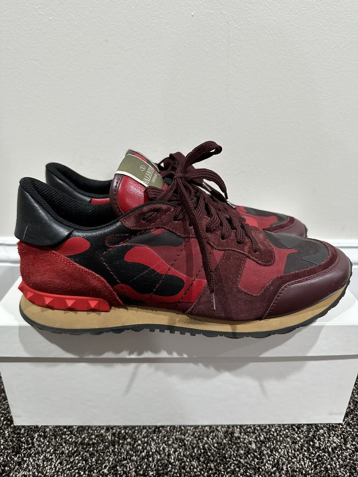 Valentino Valentino Garavani Red Camo Rockerunner Sneakers Size US 10 / EU 43 - 4 Thumbnail