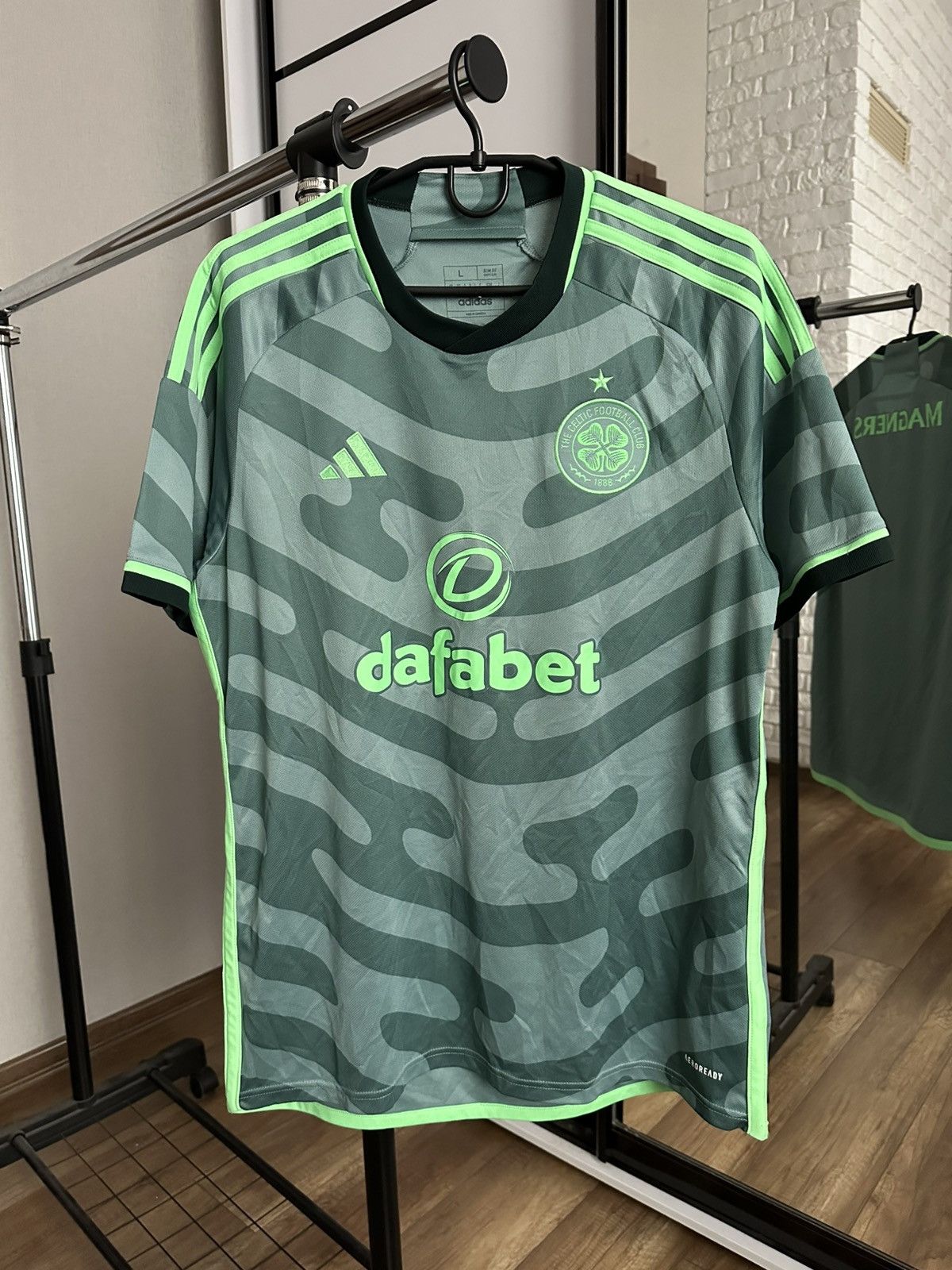 Adidas 2023/2024 Adidas Celtic FC Soccer Jersey T-Shirt Size US L / EU 52-54 / 3 - 3 Thumbnail