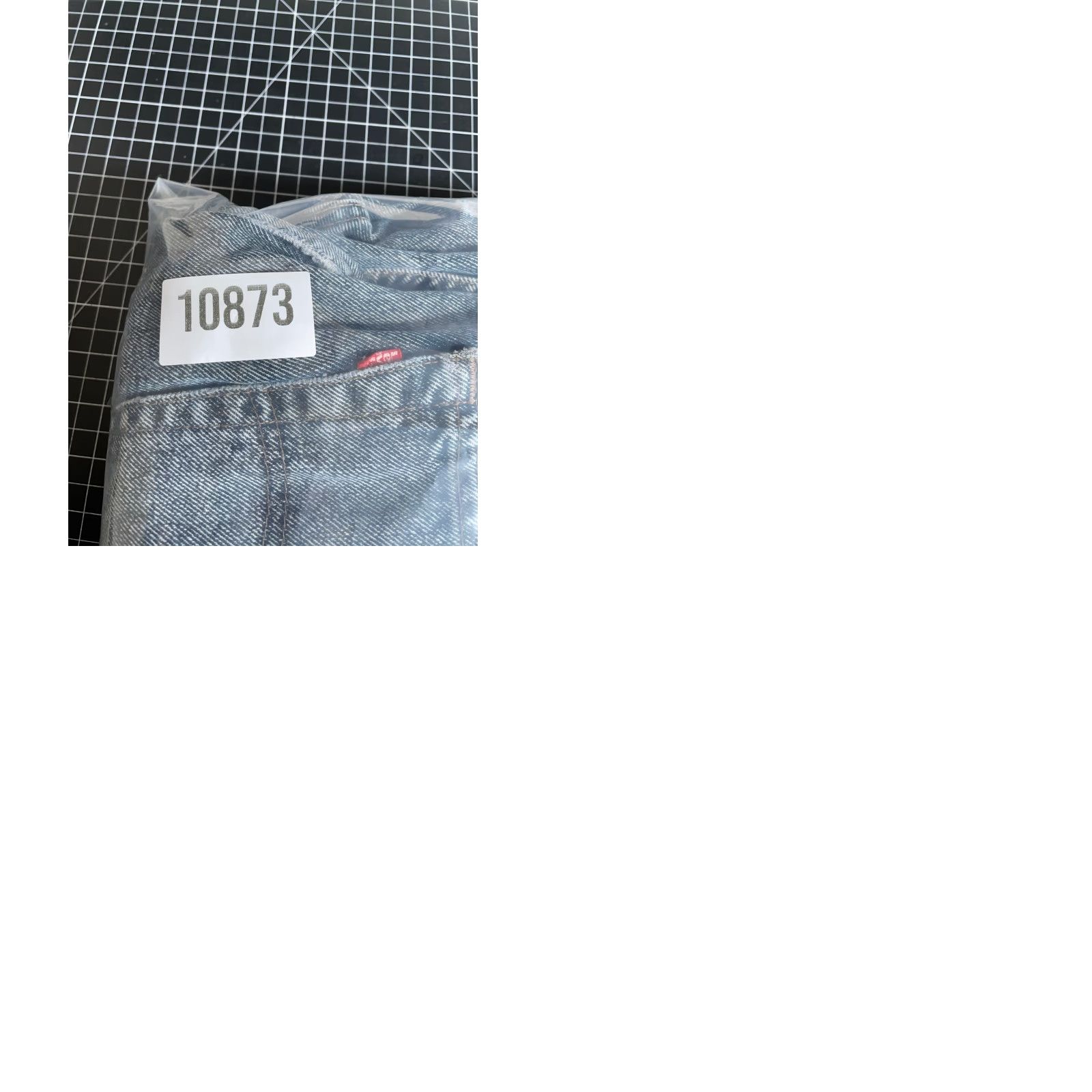 Levi's VINTAGE Levi's 550 Jeans Mens 40 x 29 Acid Wash Blue Denim USA Made Slim Tapered 80s 90s Grunge Retro Classic Mens Size US 40 / EU 56 - 10 Thumbnail