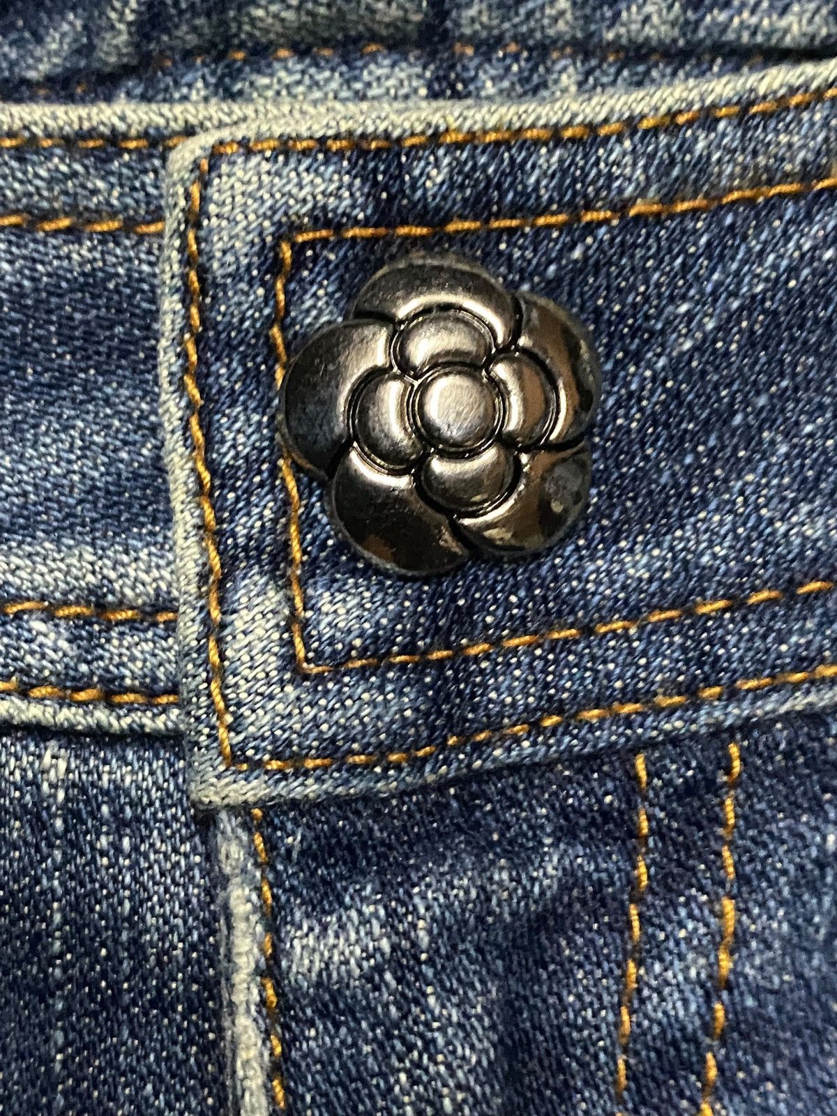 Other Vintage Japan Brand Clathas Flower Button Flare Jeans Size US 30 / EU 46 - 8 Thumbnail