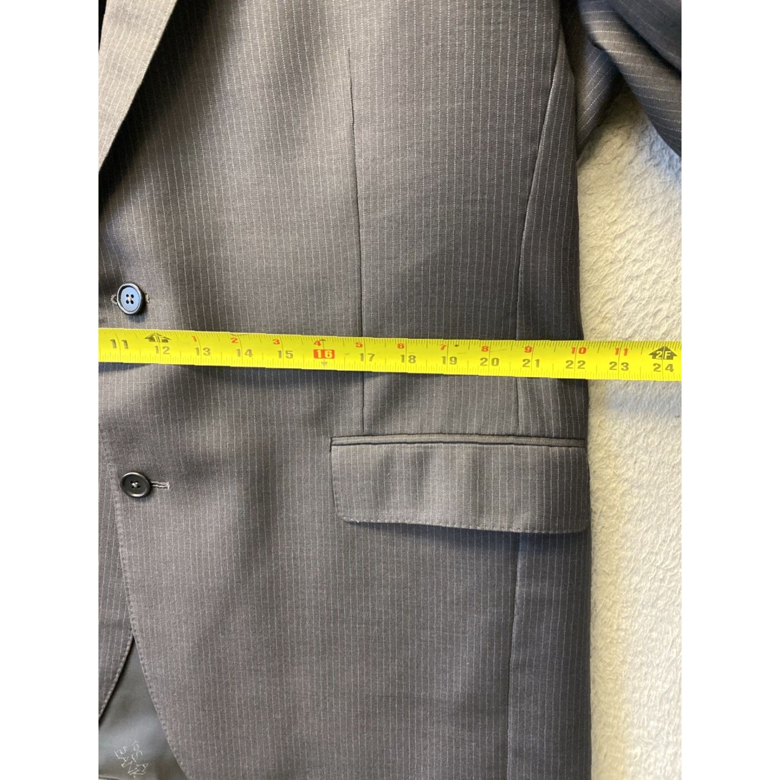 Jos. A. Bank VINTAGE Jos. A. Bank 2 Piece Wool Suit Pants Jacket Charcoal Gray Pinstripes 44L 38W Mens Rod? Size 44L - 5 Thumbnail