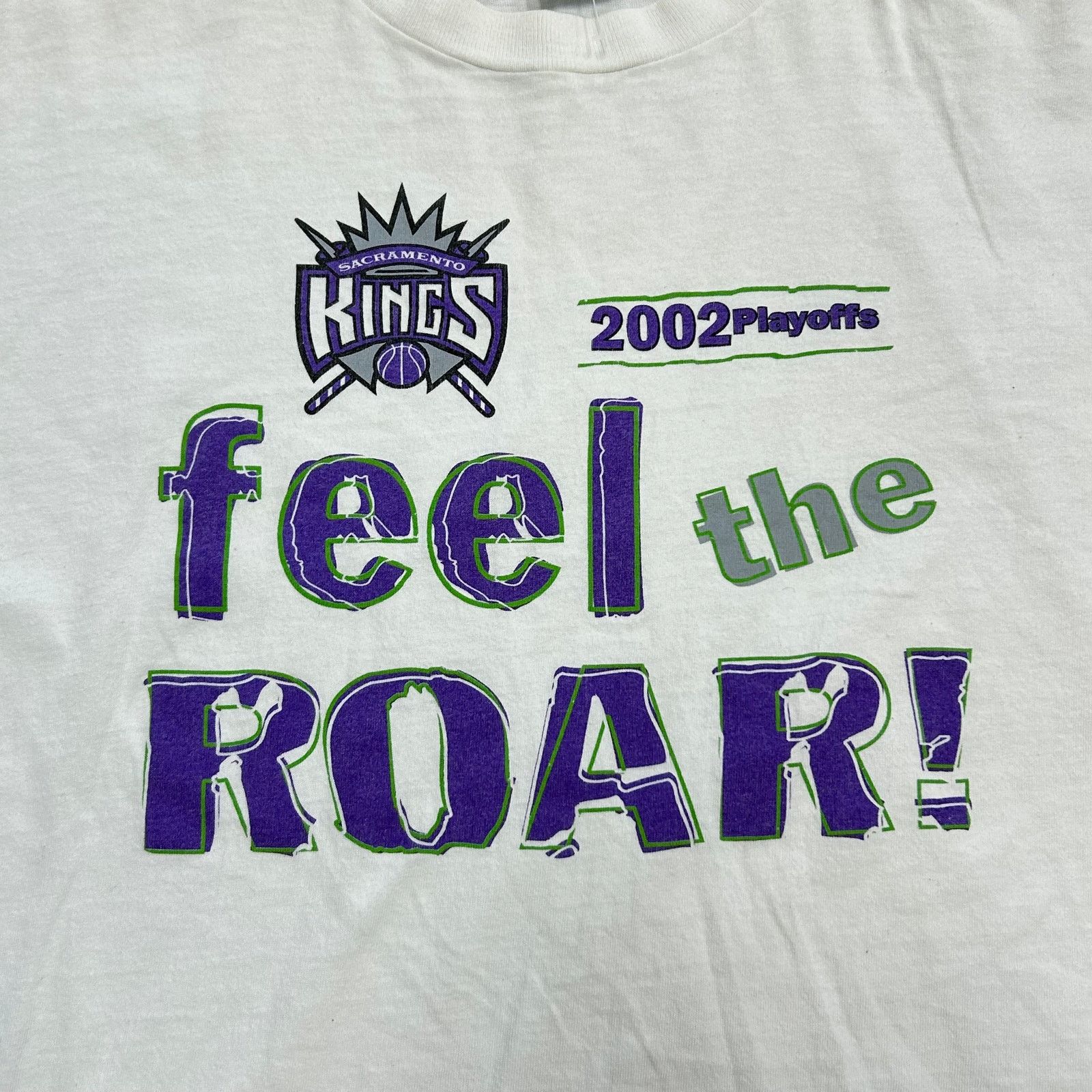 NBA Sacramento Kings 2002 Playoffs Feel the Roar T-shirt Tee XL Size US XL / EU 56 / 4 - 2 Thumbnail
