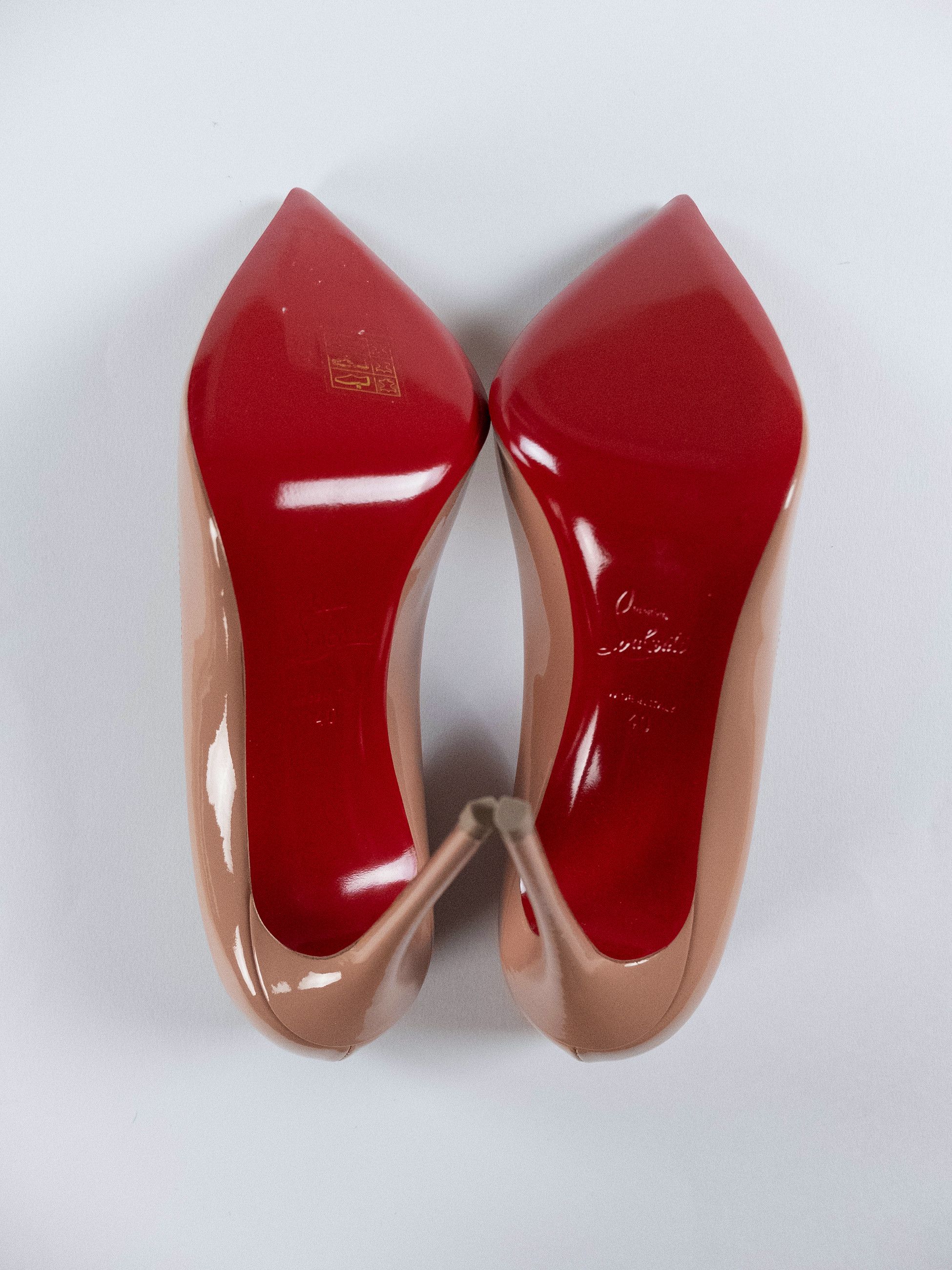 Christian Louboutin CHRISTIAN LOUBOUTIN Kate nude beige patent leather pumps 10 Size US 10 / IT 40 - 7 Thumbnail