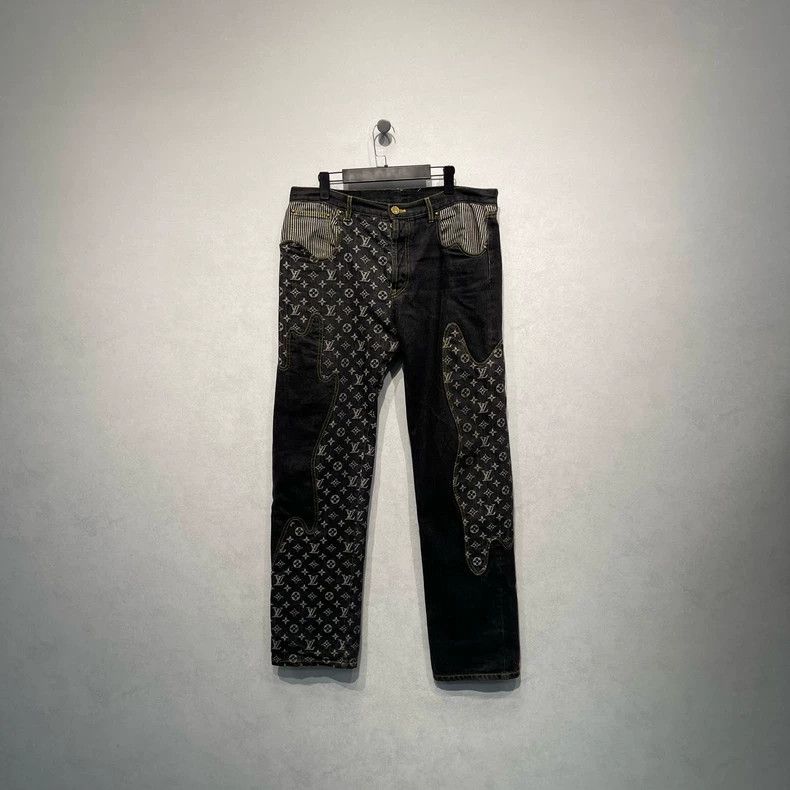 Louis Vuitton Louis Vuitton Printed logo patchwork jeans Size US 34 / EU 50 - 1 Thumbnail