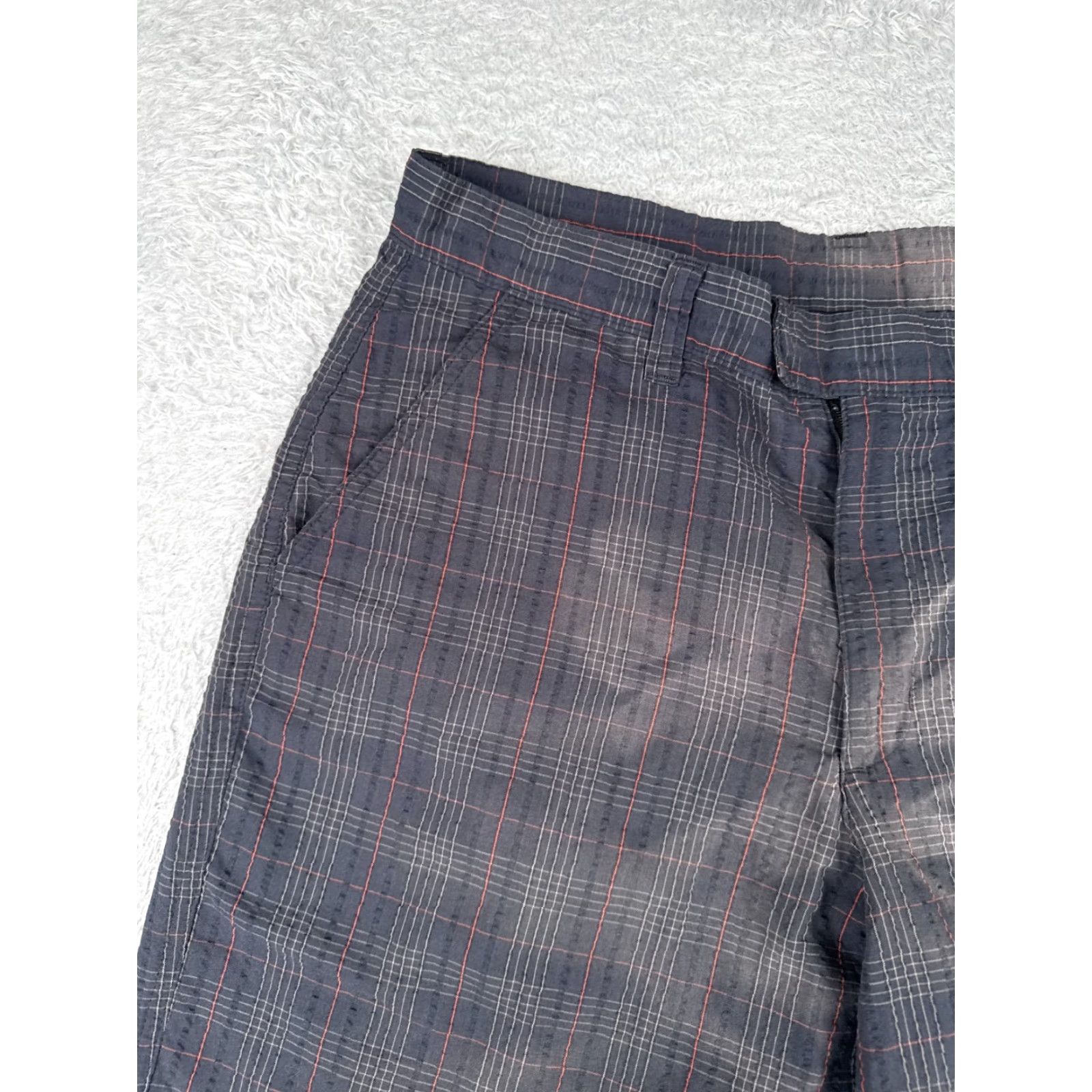 Patagonia Patagonia Shorts Mens 31 Black Plaid Thrift Shorts Polyester Blend Flat Front Size US 31 - 4 Thumbnail