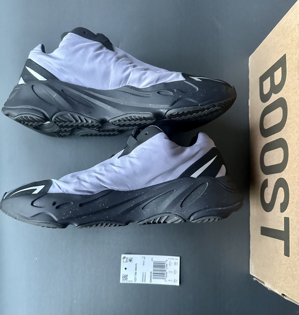 Yeezy Yeezy MNVN 700 GEODE Size US 9.5 / EU 42-43 - 4 Thumbnail
