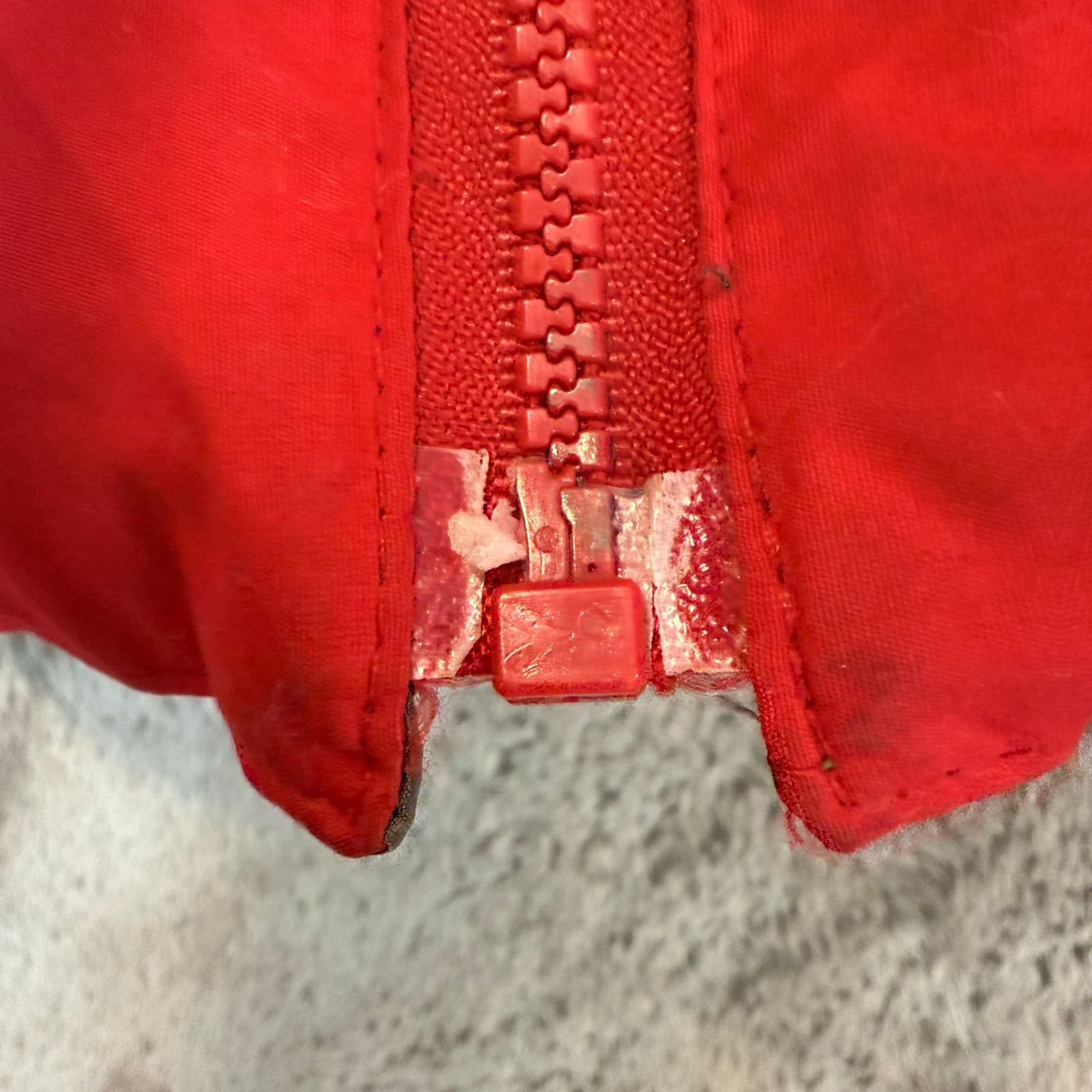 L.L. Bean Vintage LL Bean Red Gray Reversible Nylon Down Puffer Vest S Size S / US 4 / IT 40 - 10 Thumbnail