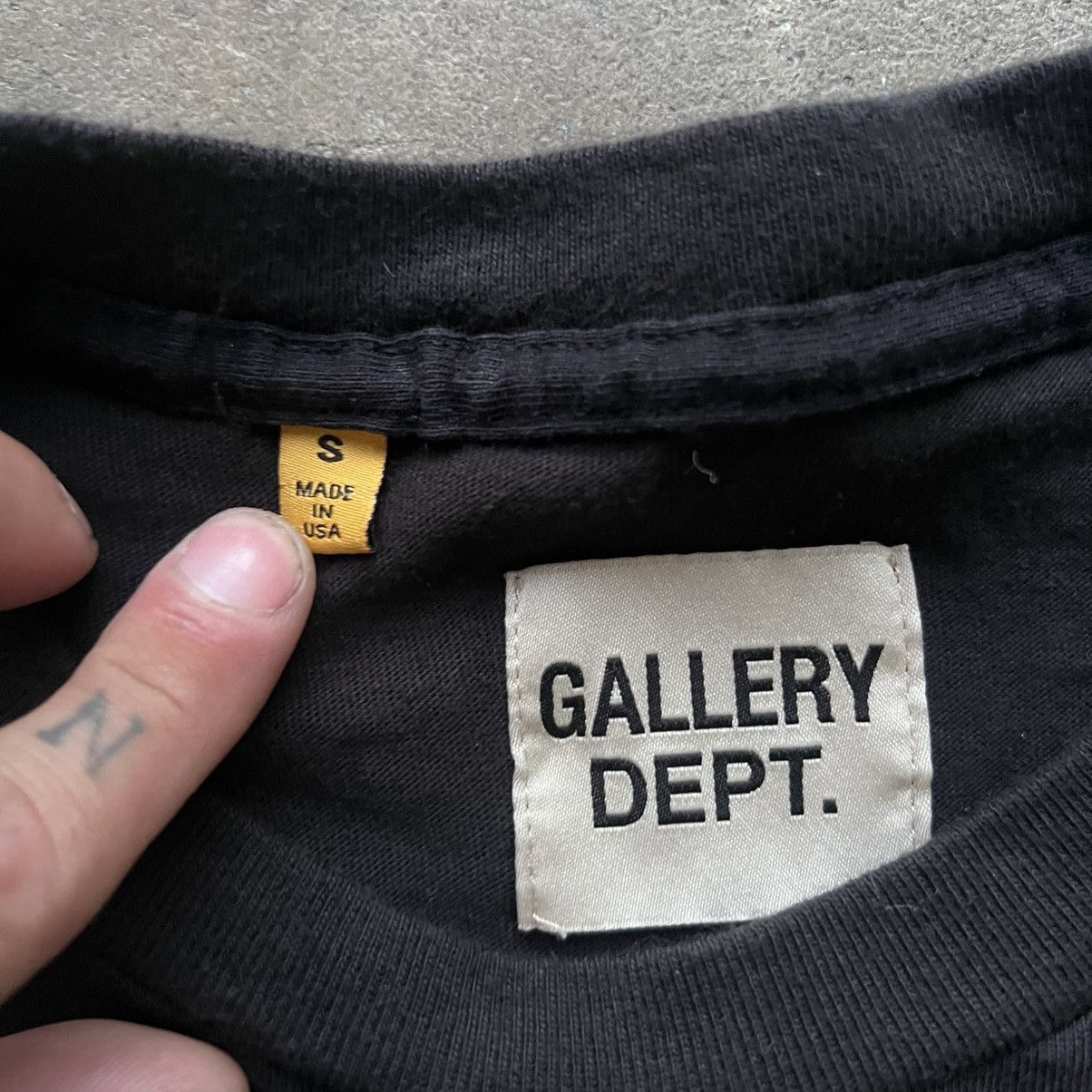 Gallery Dept. Gallery Dept Stop Being Racist Tee Size US S / EU 44-46 / 1 - 2 Thumbnail