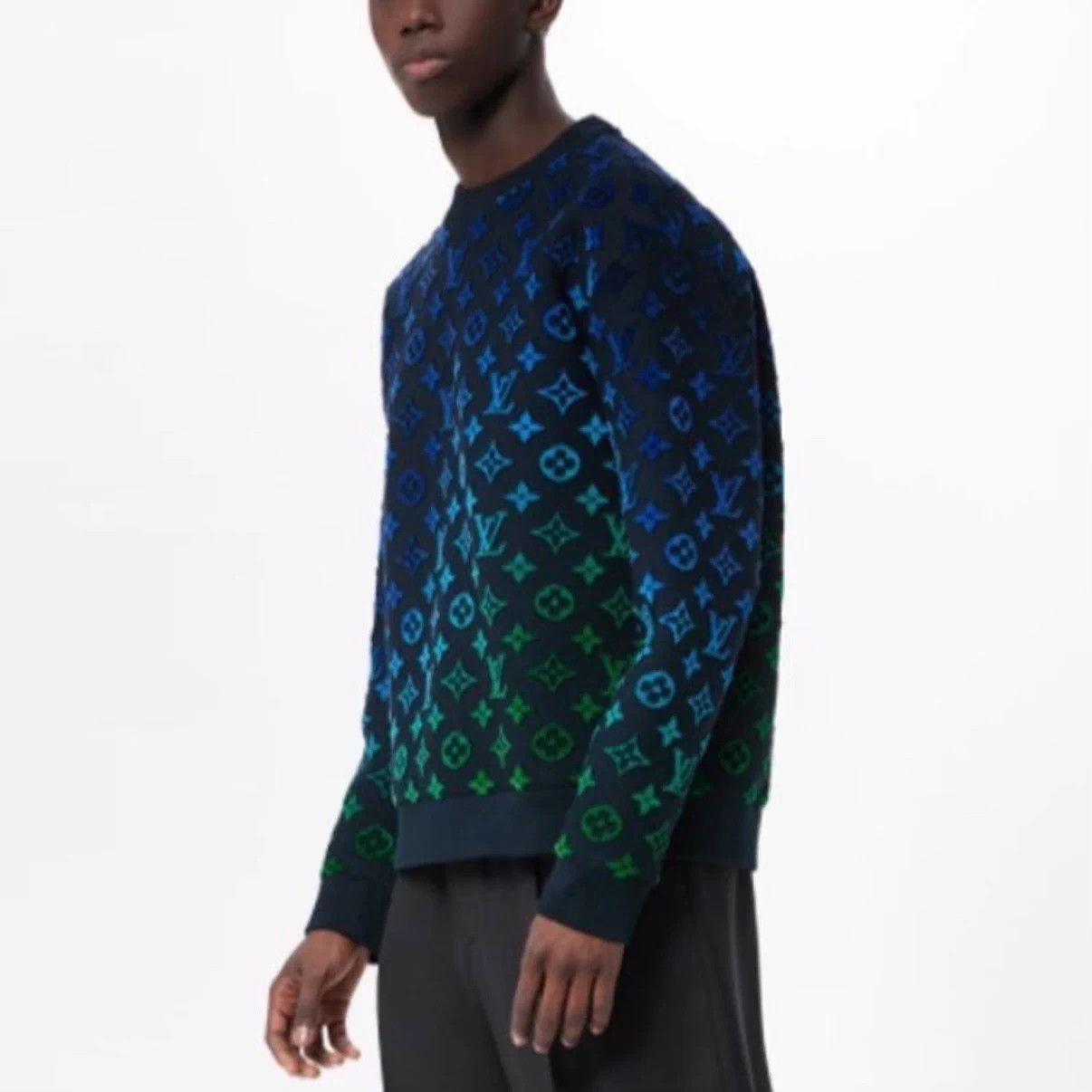 Louis Vuitton LV M blue green gradient monogram flocked sweatshirt Size US M / EU 48-50 / 2 - 6 Thumbnail