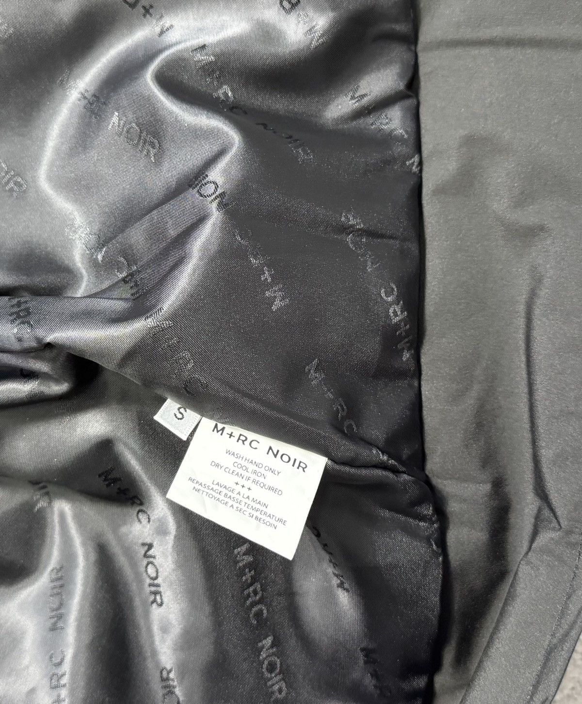 M+Rc Noir M+RC NOIR black & purple Jacket Big Logo Size S Size US S / EU 44-46 / 1 - 9 Thumbnail