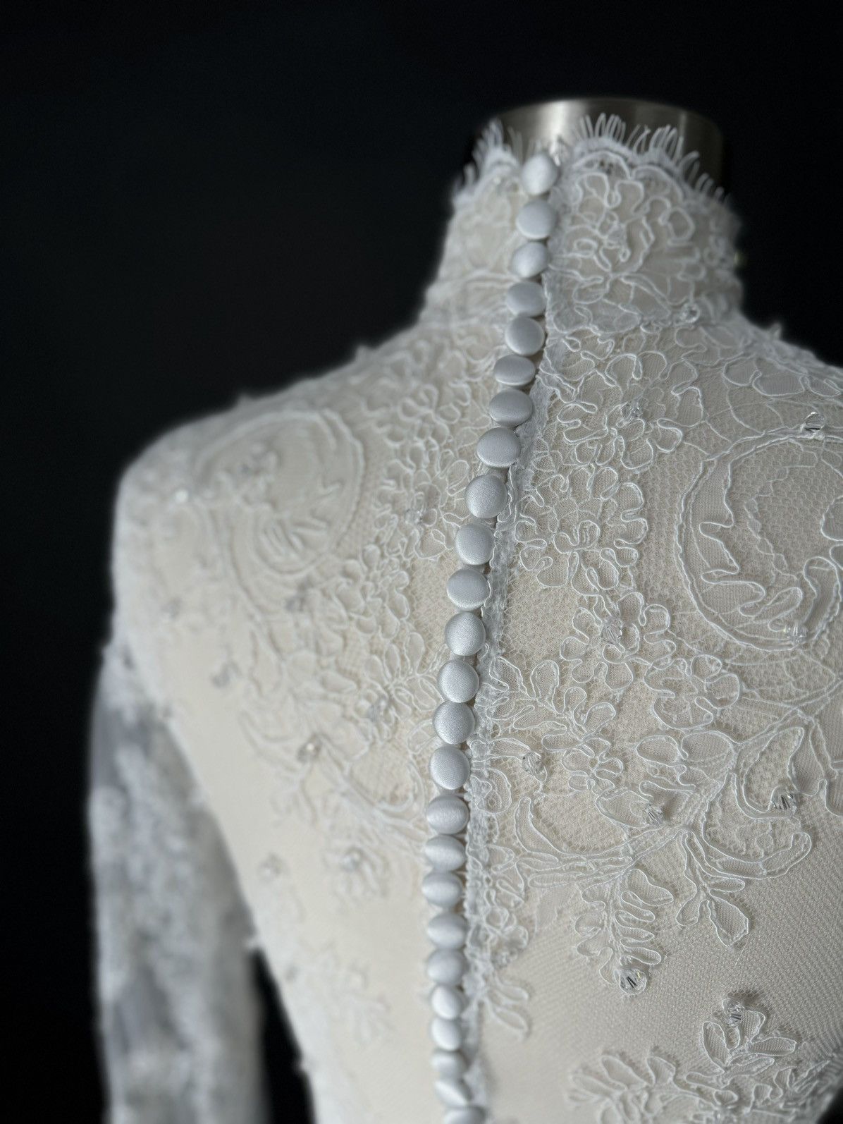 Other US 0 Crystal Embellished Lace Anna Augusta Bridal Cape Size XS / US 0-2 / IT 36-38 - 4 Thumbnail