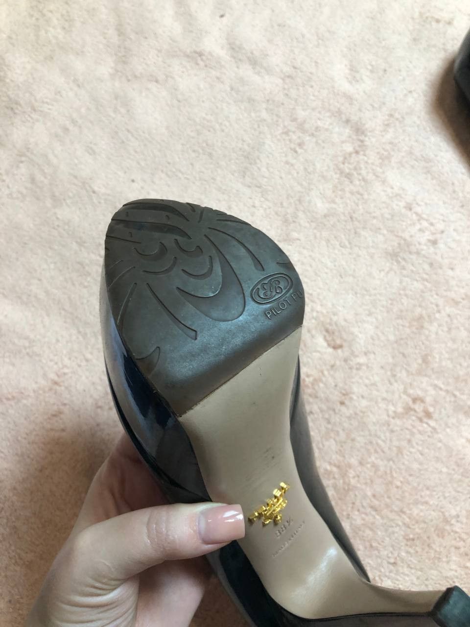 Prada Luxury Prada Patent Leather Black High Heels Size US 8 / IT 38 - 2 Thumbnail