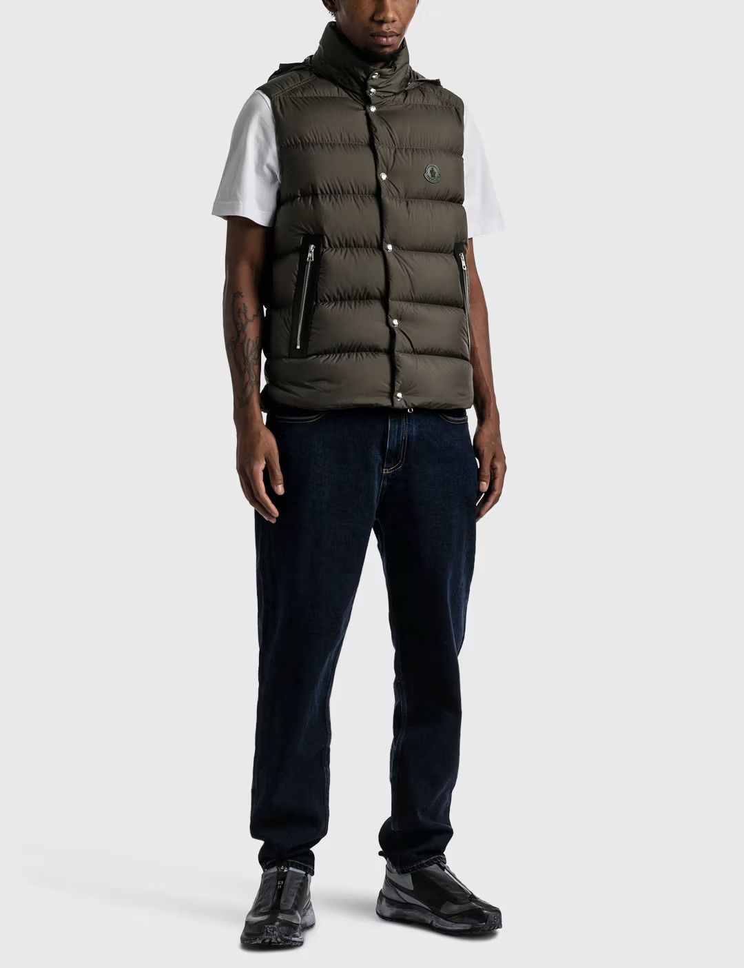 Moncler o1B3y1r0426 Herniaire Quilted Down Vest in Green Size US L / EU 52-54 / 3 - 7 Thumbnail