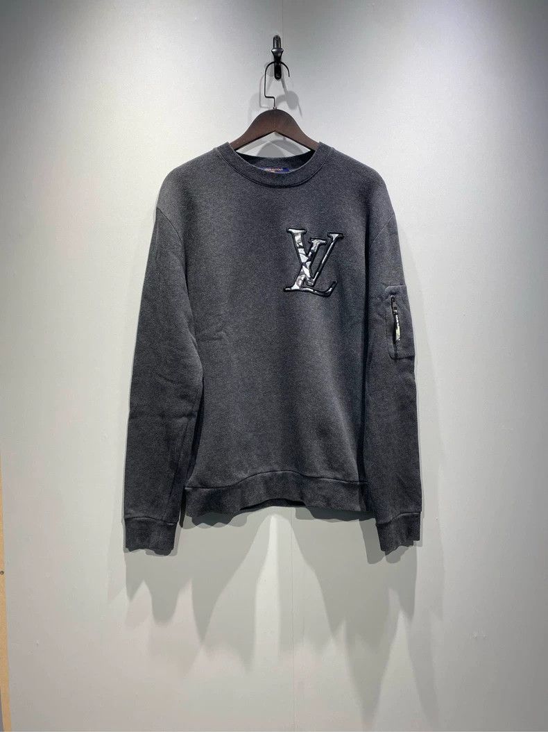 Louis Vuitton Louis Vuitton FW23 Ski Logo Sweatshirt Size US XL / EU 56 / 4 - 1 Thumbnail