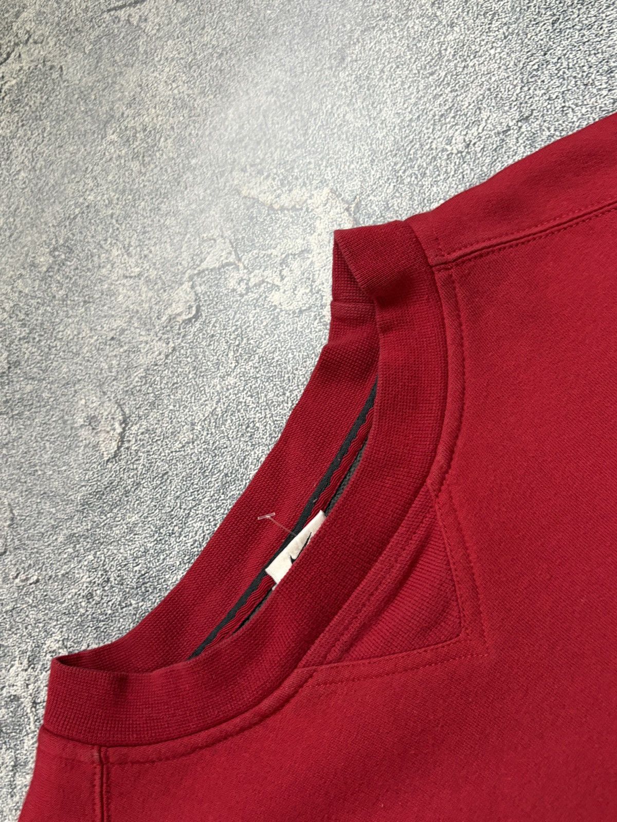 Nike Vintage 90s Nike Big Swoosh Red Crewneck Sweatshirt L Size US L / EU 52-54 / 3 - 9 Thumbnail