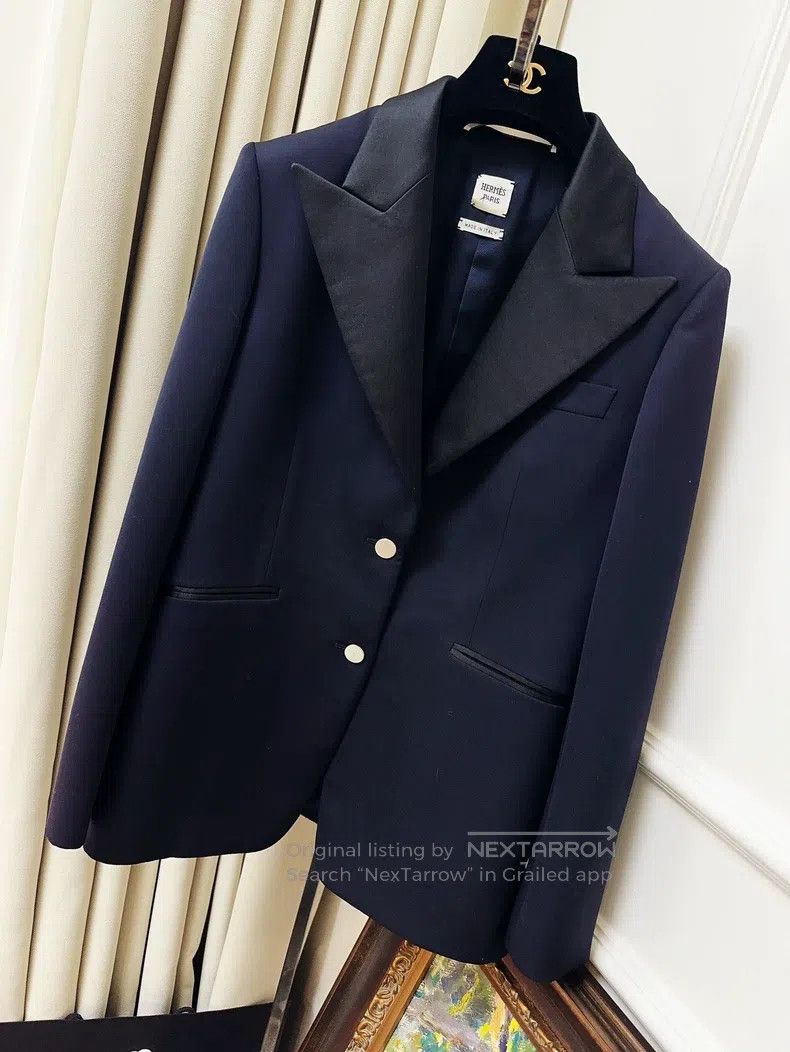 Hermes Hermes Dark Blue and Black Lapel Wool Blazer Jacket Size XS / US 0-2 / IT 36-38 - 1 Thumbnail