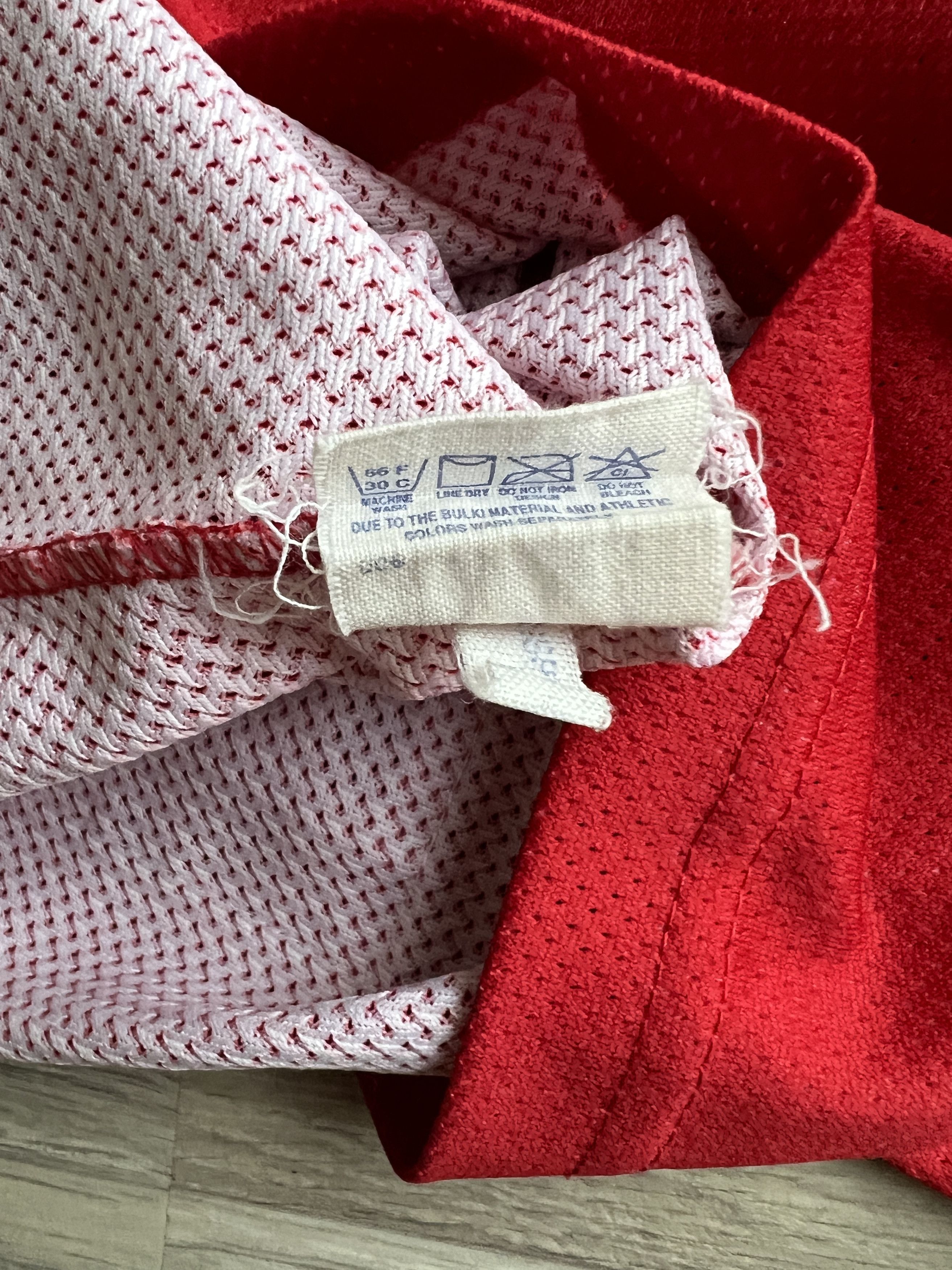 Champion VINTAGE CHAMPION USA CHICAGO BULLS JORDAN 23 NBA RED JERSEY Size US S / EU 44-46 / 1 - 7 Thumbnail