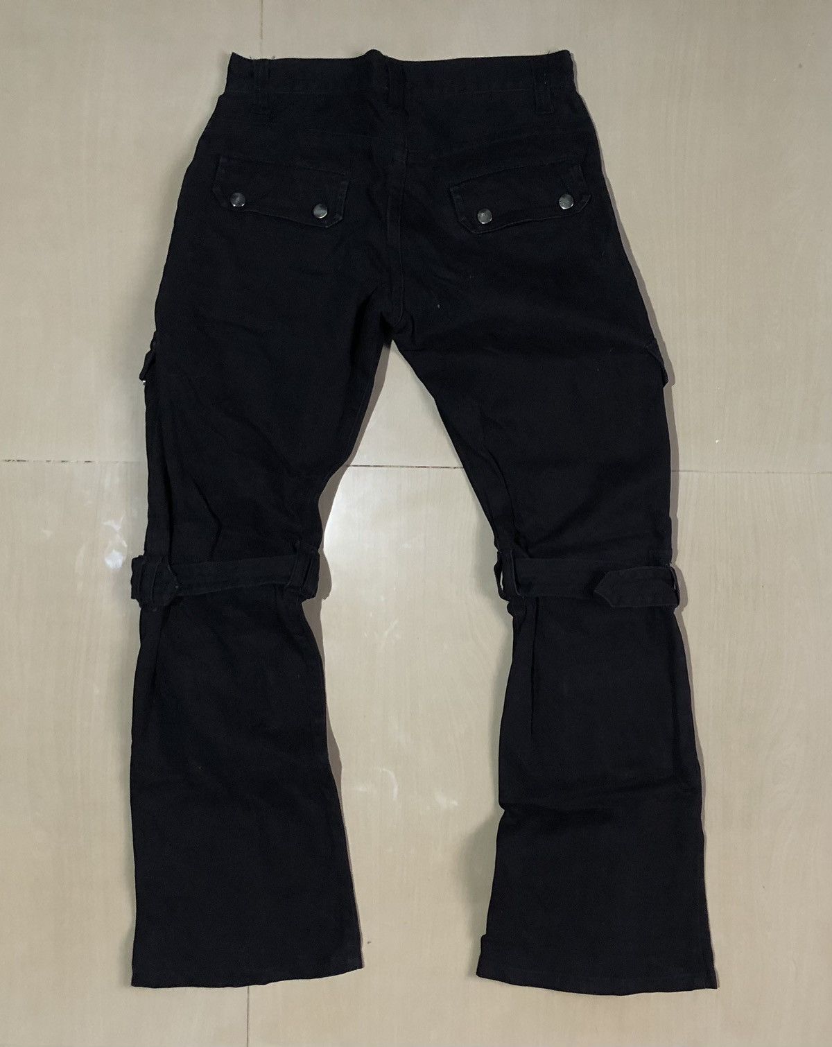 semanticdesign Semanticdesign Strapped Cargo Flare Pants Size US 29 - 2 Thumbnail