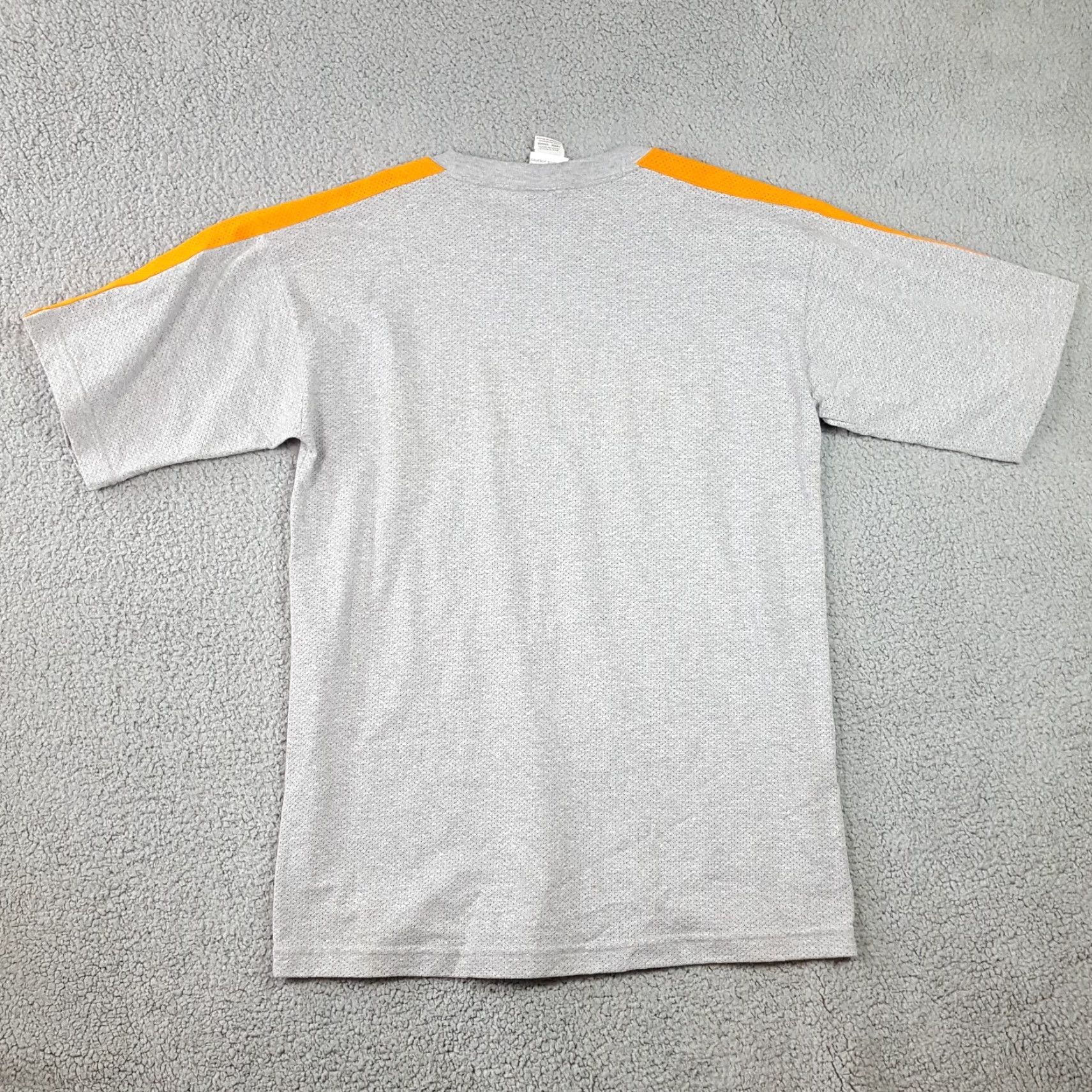 Vintage VINTAGE Tennessee Volunteers Y2K TN Vols T Shirt College Men’s Large gray 100% Cotton Jersey Embroidered Logo 90s 00s Sports Football Basketball Mens Size US L / EU 52-54 / 3 - 7 Thumbnail