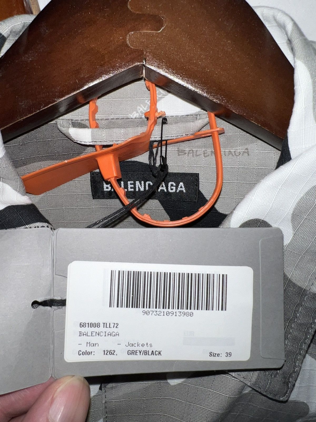 Balenciaga Balenciaga BNWT White Camo Button Up *FINAL DROP* Size US M / EU 48-50 / 2 - 6 Thumbnail