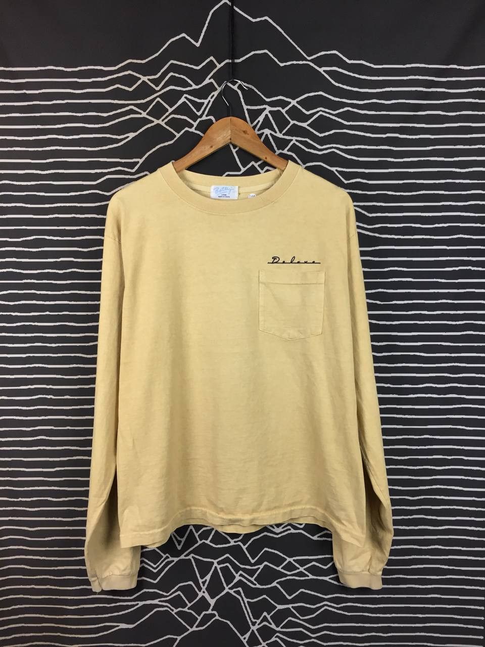 Japanese Brand Vtg Betty's Made in Tokyo Deluxe Embroidered Logo Pocket Tee Size US L / EU 52-54 / 3 - 2 Thumbnail