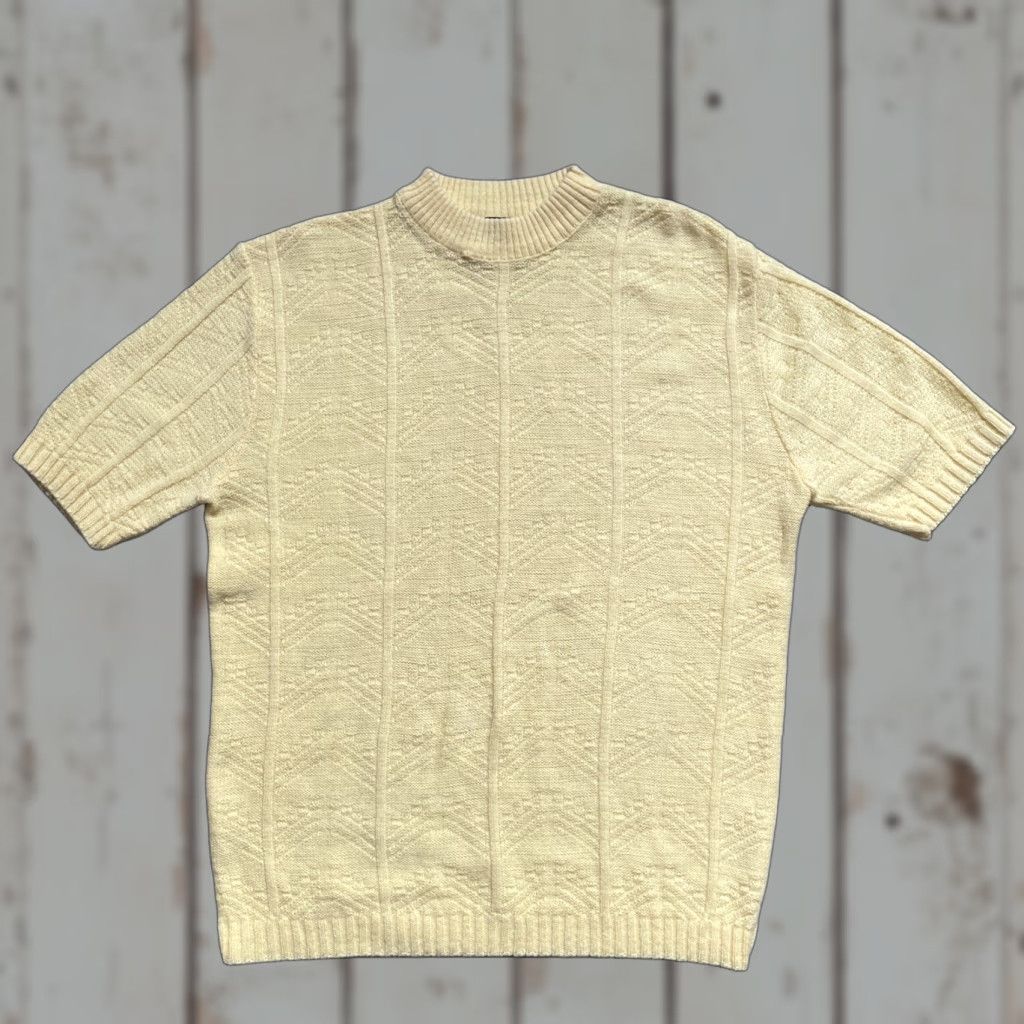 Vintage VINTAGE Towncraft Acrylic Knit Pattern S/S Sweater Mock Neck XL Unisex Adults Yellow 60s 70s Americana Preppy Rockabilly Mod Pullover Knit Mens Womens Size US XL / EU 56 / 4 - 1 Thumbnail
