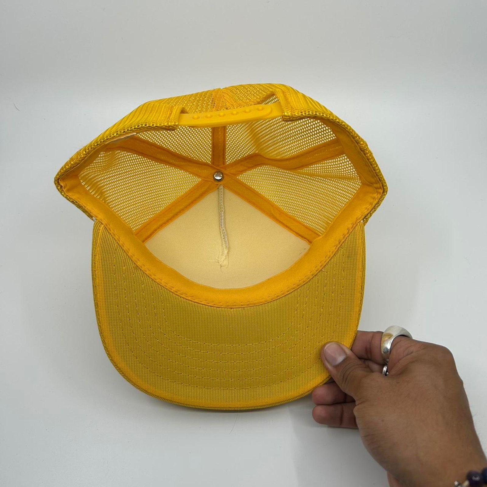 Other VTG 80s Yellow and white Riverside Mudsling trucker hat Size ONE SIZE - 4 Thumbnail