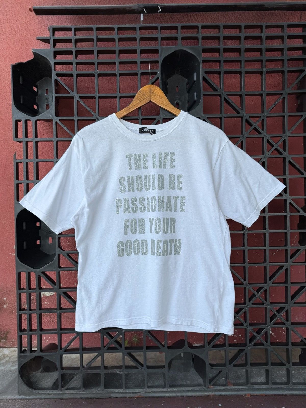 Japanese Brand Y2K Graphic Glitching Font Print Skualewis Tee Size US M / EU 48-50 / 2 - 1 Thumbnail