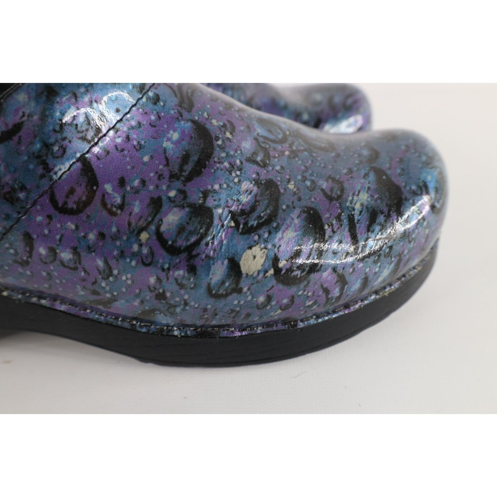 Dansko Dansko Distressed Patent Leather Slip On Clogs Mules Shoes Size US 10.5 / IT 40.5 - 8 Thumbnail