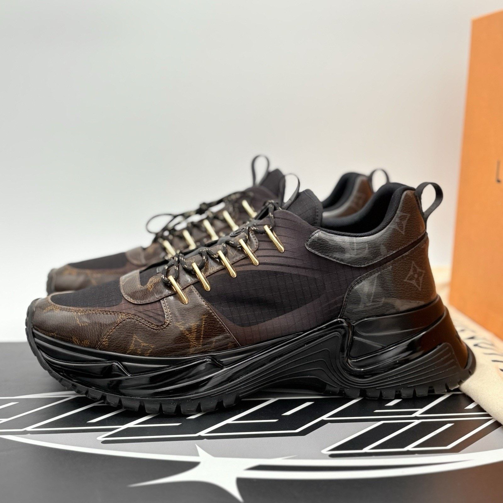 Louis Vuitton Louis Vuitton Run Away Pulse ' Brown Eclipse ' | CLEAN! Size US 11 / EU 44 - 1 Thumbnail